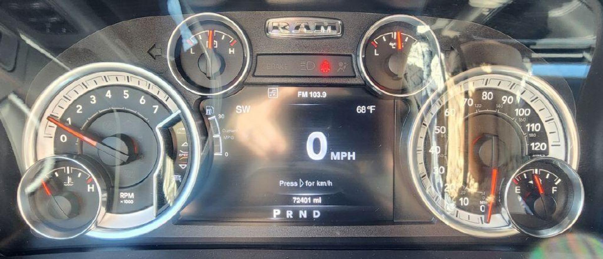 2016 BURGUN RAM 1500 SLT - 4WD (3C6RR7LT7GG) with an 5.7L engine, Automatic transmission, located at 101 S. Halleck St., DeMotte, 46310, (219) 987-2922, 41.202343, -87.198189 - Photo#11