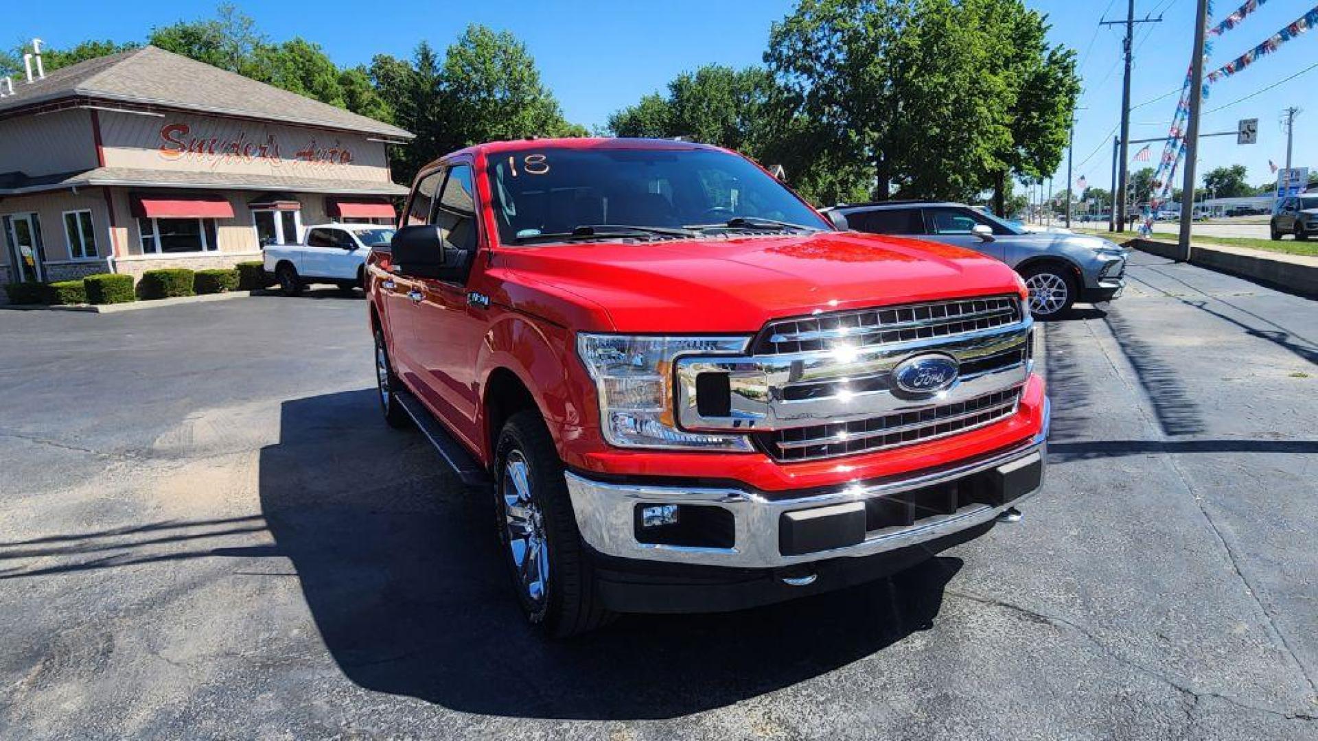 2018 RED FORD F150 SUPERCREW (1FTEW1EP6JK) with an 2.7L engine, Automatic transmission, located at 101 S. Halleck St., DeMotte, 46310, (219) 987-2922, 41.202343, -87.198189 - Photo#1