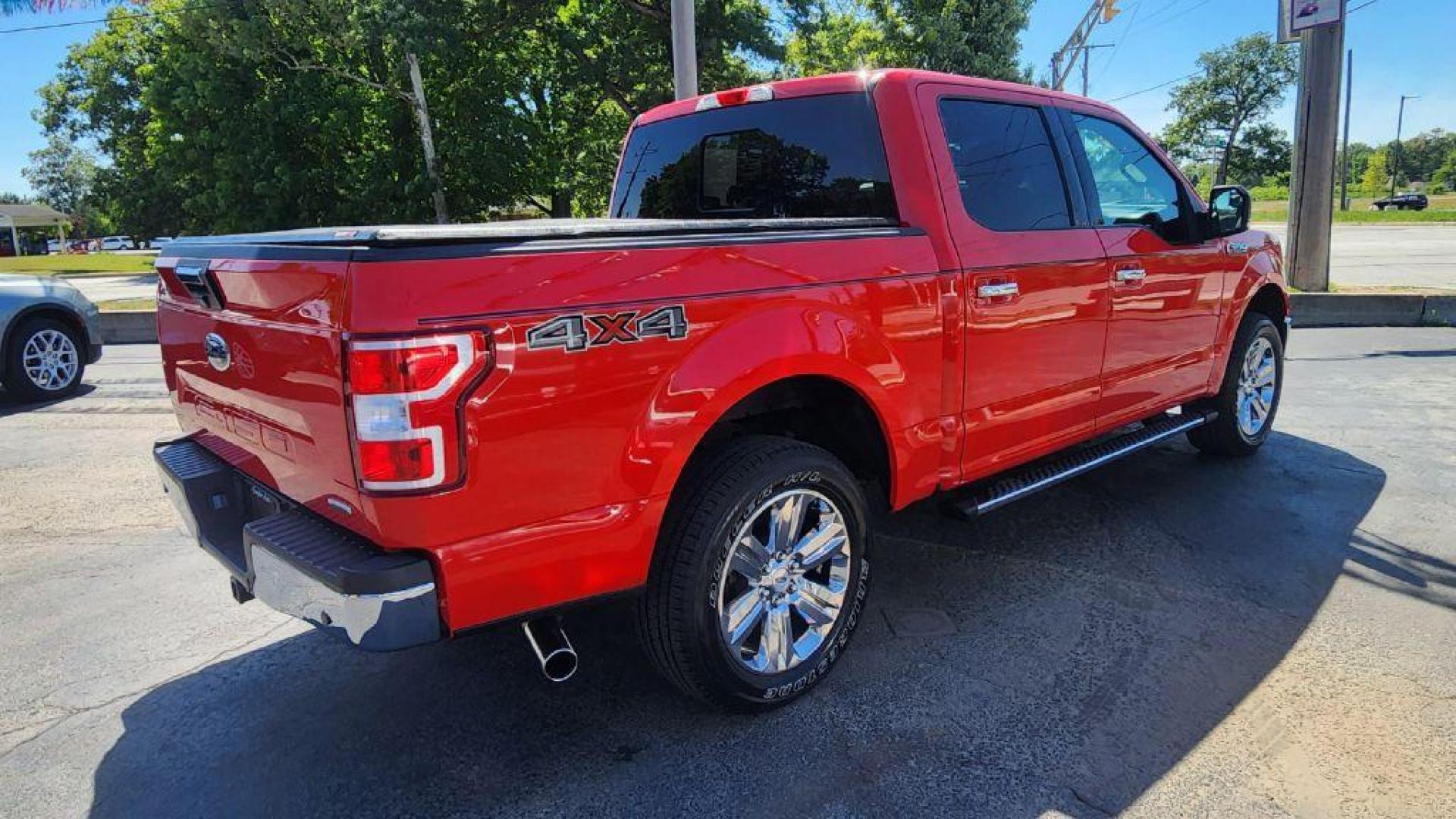2018 RED FORD F150 SUPERCREW (1FTEW1EP6JK) with an 2.7L engine, Automatic transmission, located at 101 S. Halleck St., DeMotte, 46310, (219) 987-2922, 41.202343, -87.198189 - Photo#2