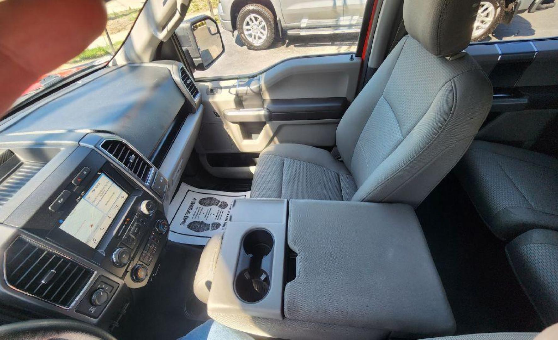 2018 RED FORD F150 SUPERCREW (1FTEW1EP6JK) with an 2.7L engine, Automatic transmission, located at 101 S. Halleck St., DeMotte, 46310, (219) 987-2922, 41.202343, -87.198189 - Photo#9
