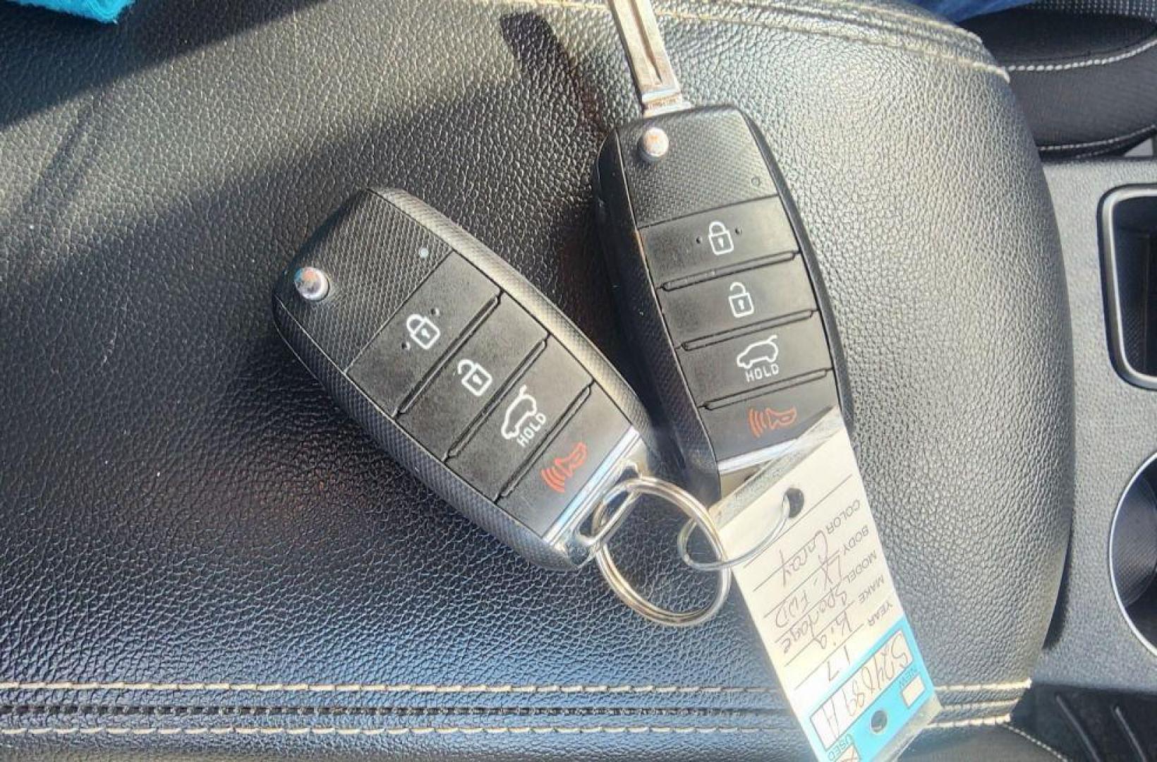 2017 GRAY KIA SPORTAGE LX - FWD (KNDPM3AC2H7) with an 2.4L engine, Automatic transmission, located at 101 S. Halleck St., DeMotte, 46310, (219) 987-2922, 41.202343, -87.198189 - Photo#14