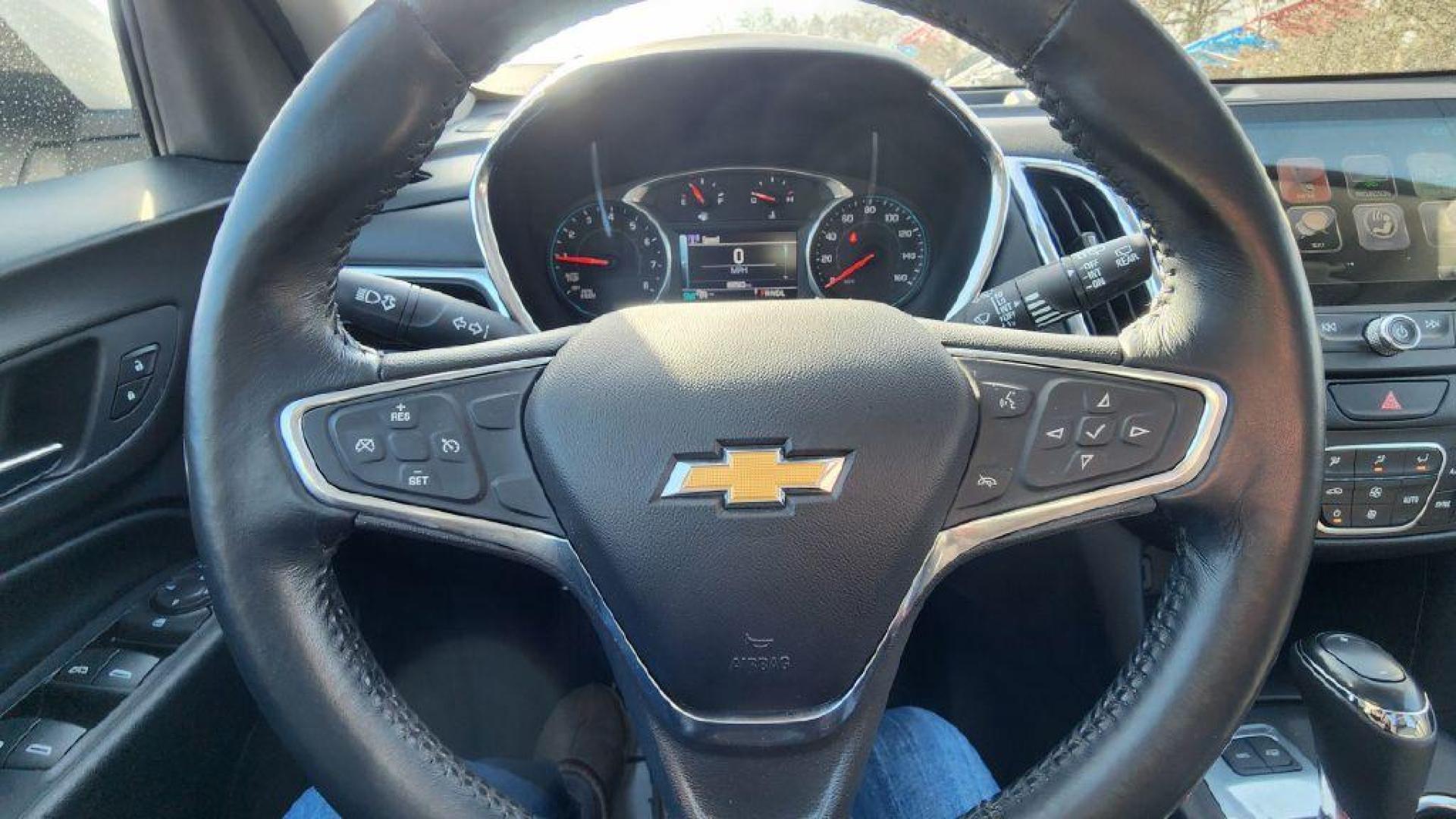 2018 WHITE CHEVROLET EQUINOX LT - AWD (2GNAXTEX5J6) with an 2.0L engine, Automatic transmission, located at 101 S. Halleck St., DeMotte, 46310, (219) 987-2922, 41.202343, -87.198189 - Photo#10
