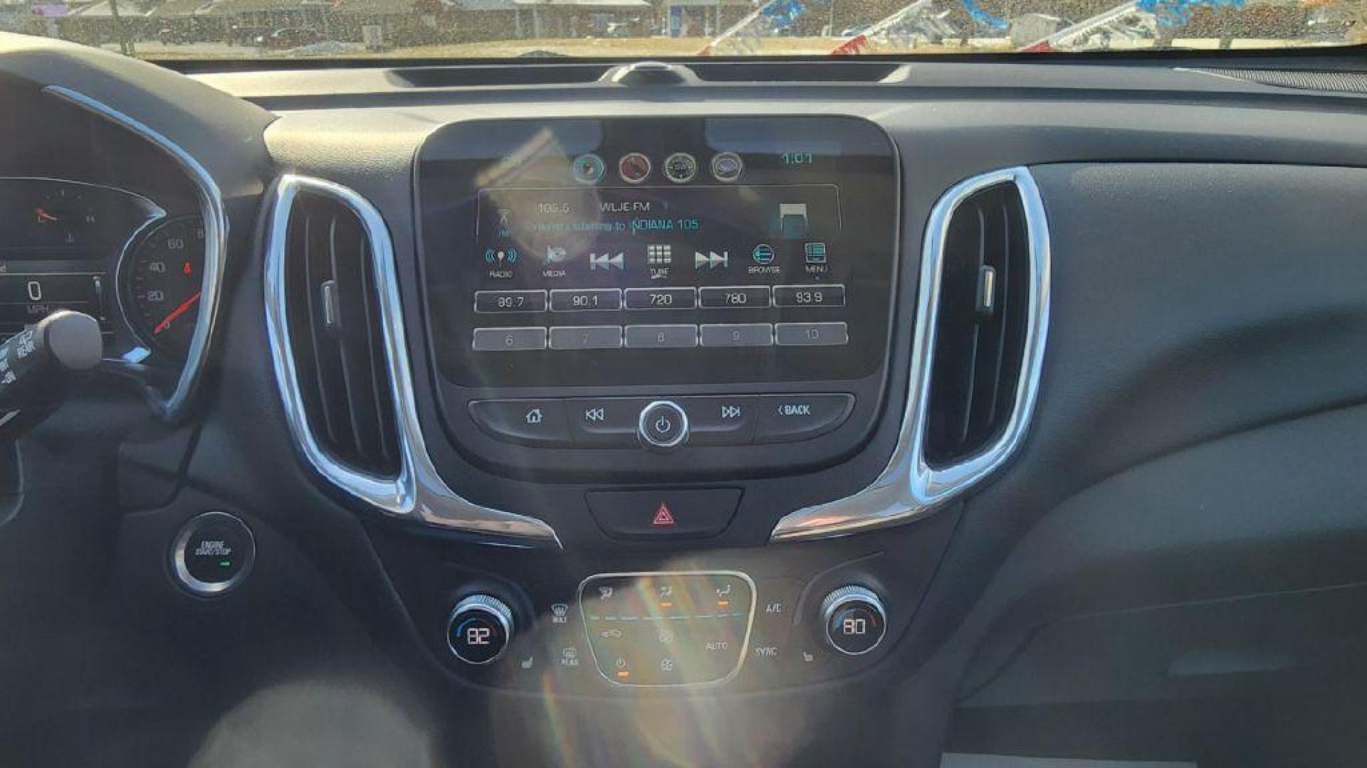 2018 WHITE CHEVROLET EQUINOX LT - AWD (2GNAXTEX5J6) with an 2.0L engine, Automatic transmission, located at 101 S. Halleck St., DeMotte, 46310, (219) 987-2922, 41.202343, -87.198189 - Photo#12