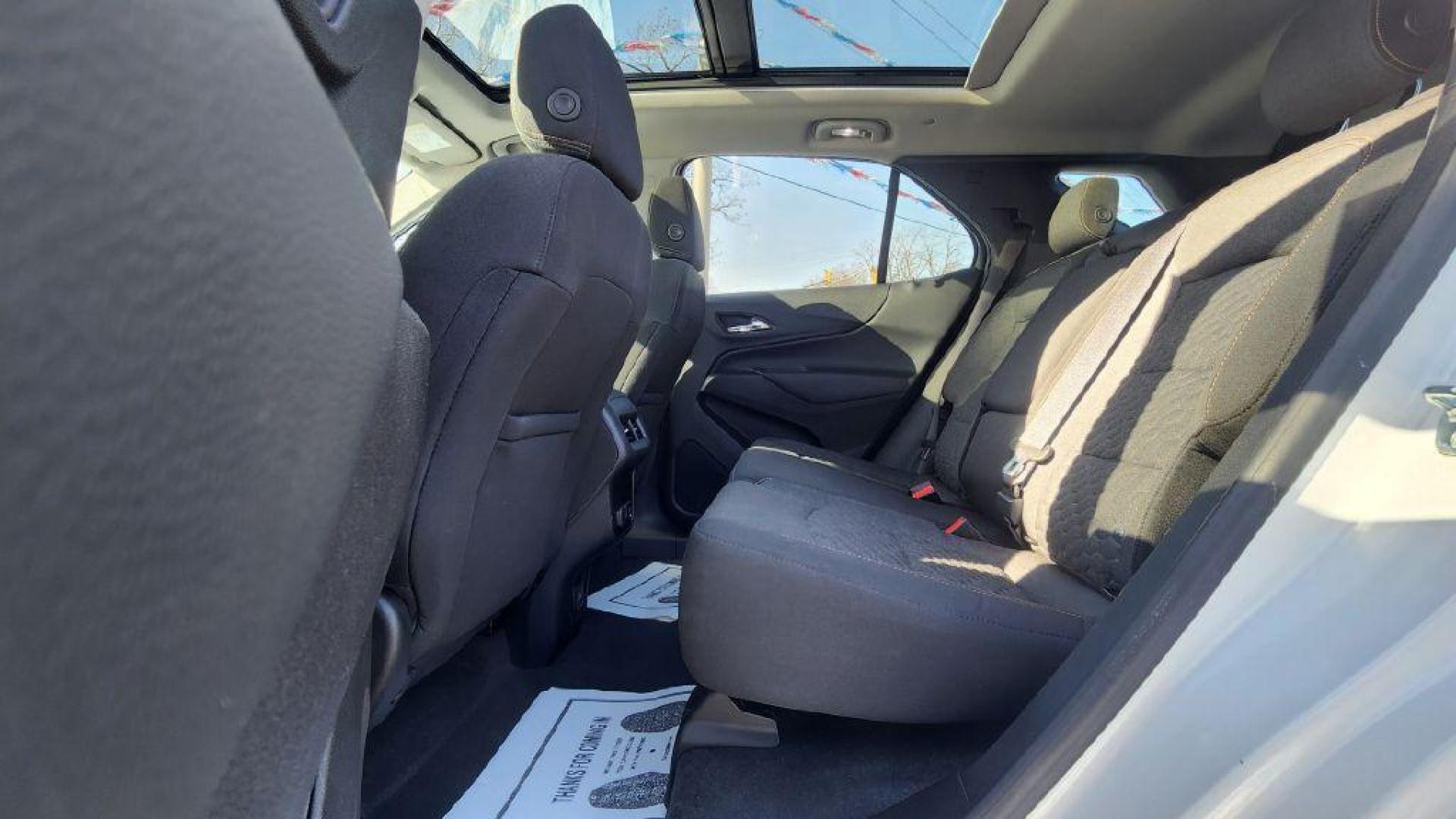 2018 WHITE CHEVROLET EQUINOX LT - AWD (2GNAXTEX5J6) with an 2.0L engine, Automatic transmission, located at 101 S. Halleck St., DeMotte, 46310, (219) 987-2922, 41.202343, -87.198189 - Photo#5