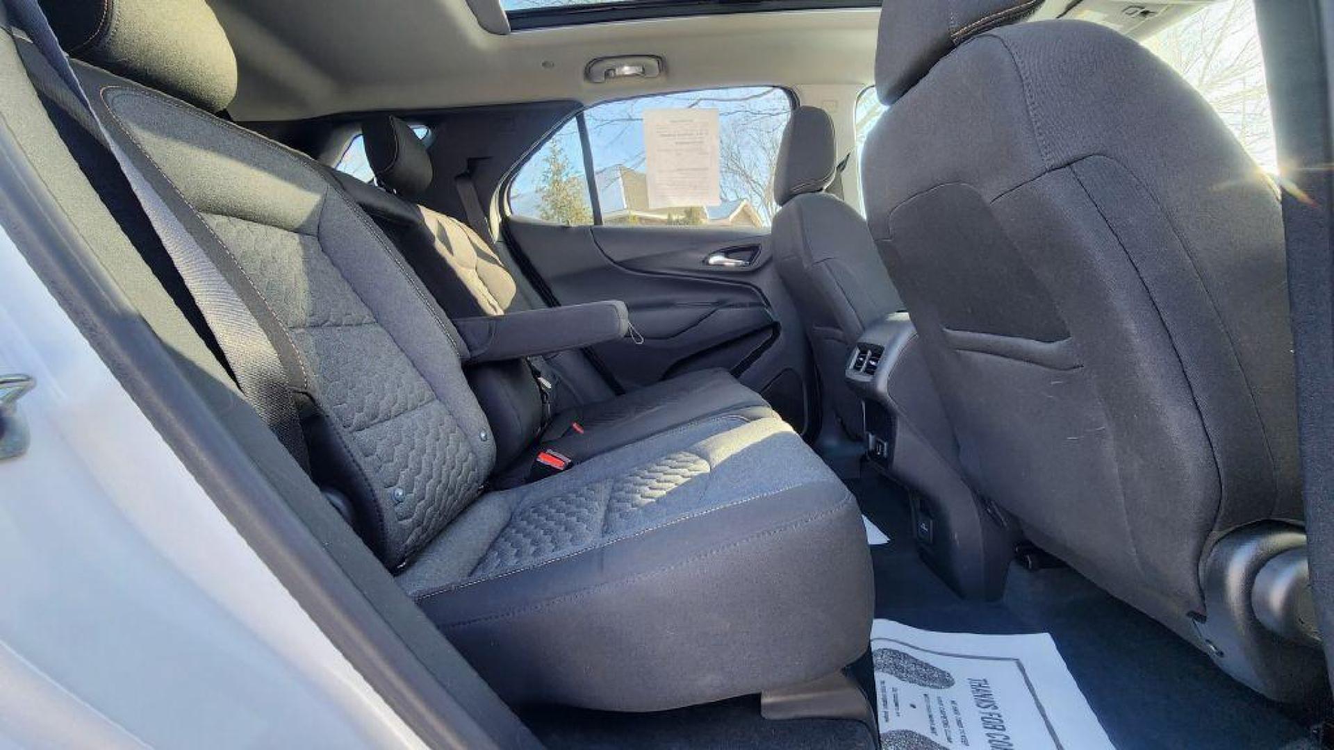 2018 WHITE CHEVROLET EQUINOX LT - AWD (2GNAXTEX5J6) with an 2.0L engine, Automatic transmission, located at 101 S. Halleck St., DeMotte, 46310, (219) 987-2922, 41.202343, -87.198189 - Photo#6