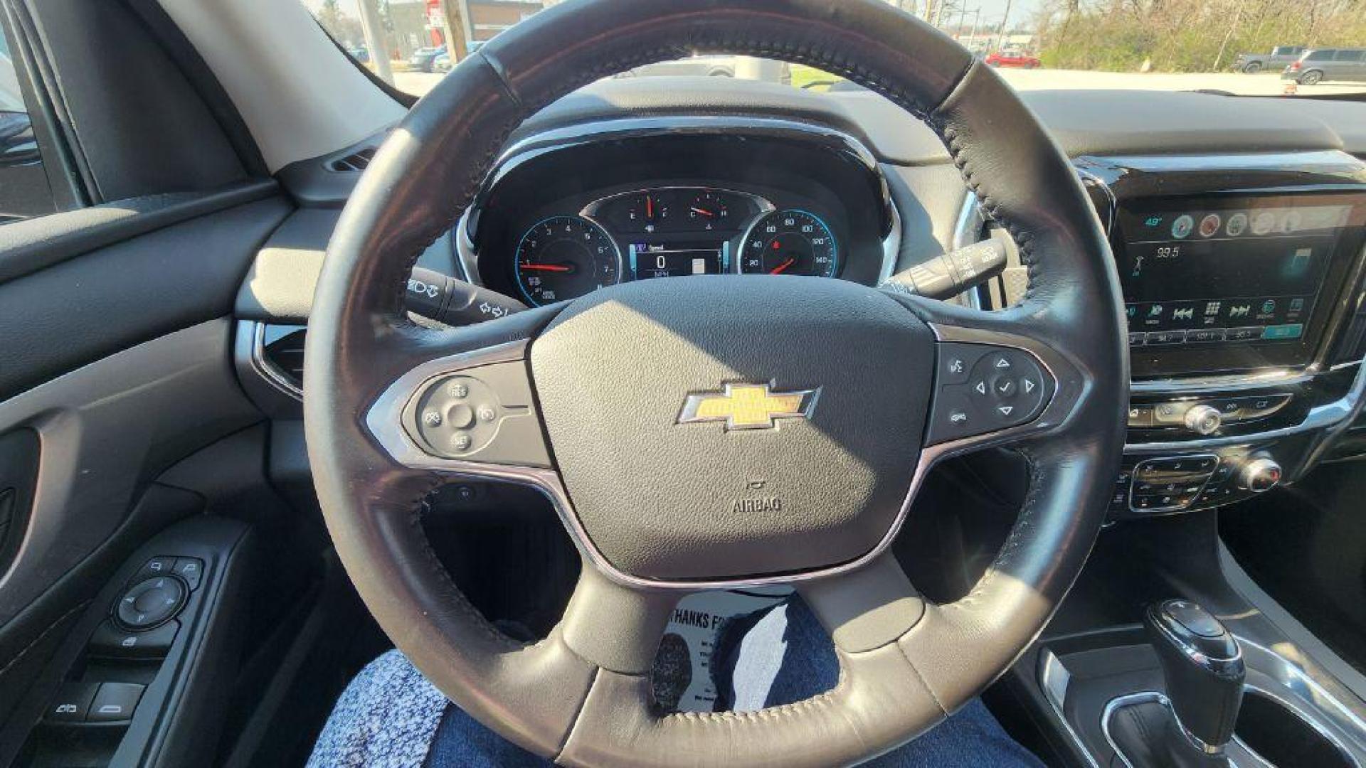 2018 GRAY CHEVROLET TRAVERSE LT (1GNERHKW6JJ) with an 3.6L engine, Automatic transmission, located at 101 S. Halleck St., DeMotte, 46310, (219) 987-2922, 41.202343, -87.198189 - Photo#13