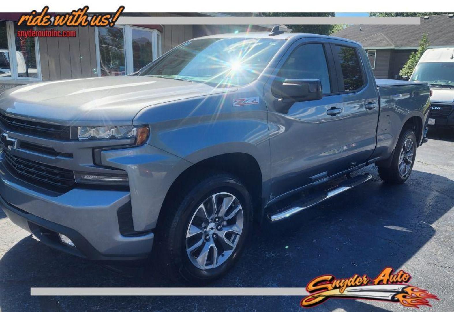 2019 GRAY CHEVROLET SILVERADO 1500 RST - 4WD (1GCRYEED3KZ) with an 5.3L engine, Automatic transmission, located at 101 S. Halleck St., DeMotte, 46310, (219) 987-2922, 41.202343, -87.198189 - Photo#0