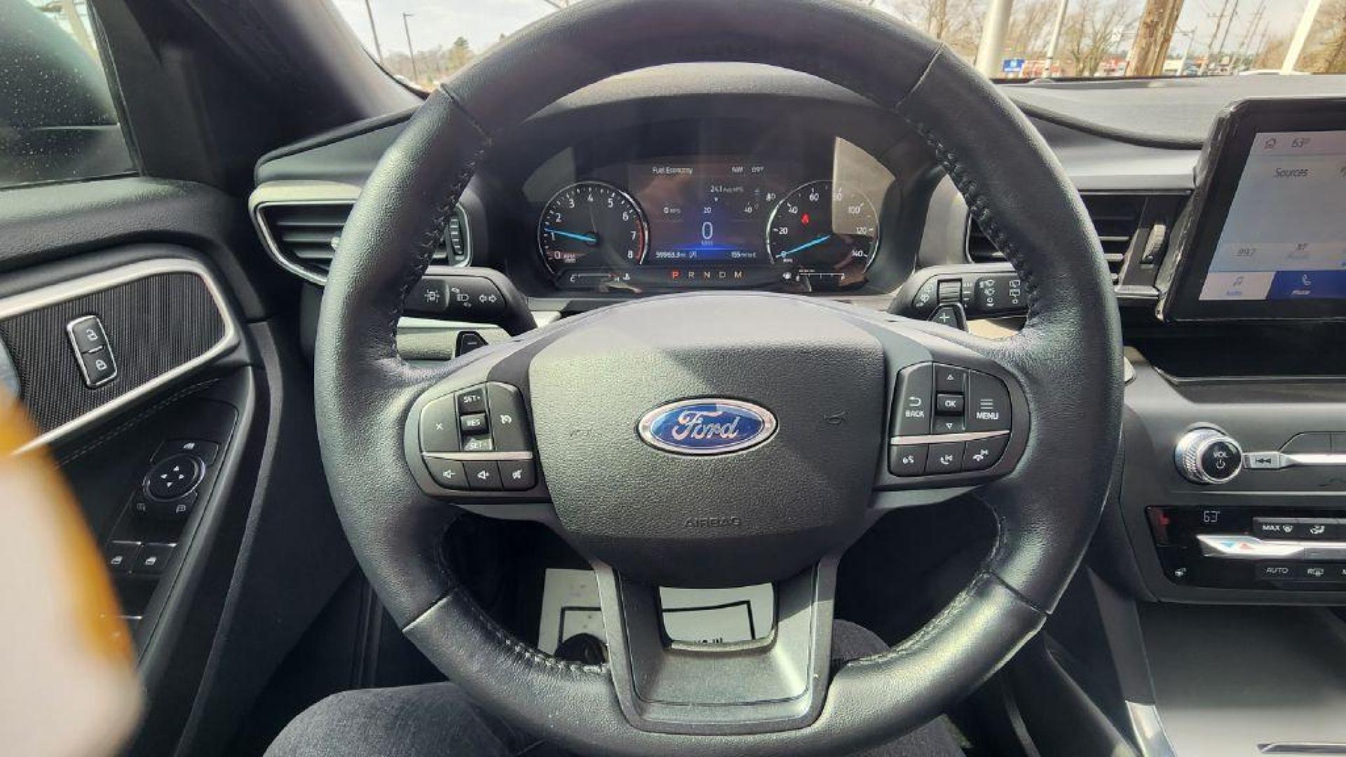 2020 GREEN FORD EXPLORER XLT (1FMSK8DH3LG) with an 2.3L engine, Automatic transmission, located at 101 S. Halleck St., DeMotte, 46310, (219) 987-2922, 41.202343, -87.198189 - Photo#13