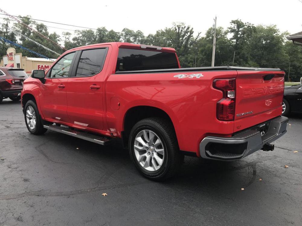2020 RED CHEVROLET SILVERADO 1500 LT (3GCUYDED8LG) with an 5.3L engine, Automatic transmission, located at 101 S. Halleck St., DeMotte, 46310, (219) 987-2922, 41.202343, -87.198189 - Photo #1