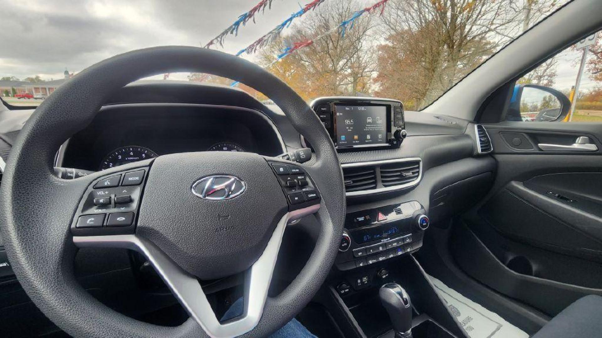 2019 BLUE HYUNDAI TUCSON LIMITED - FWD (KM8J33AL1KU) with an 2.4L engine, Automatic transmission, located at 101 S. Halleck St., DeMotte, 46310, (219) 987-2922, 41.202343, -87.198189 - Photo#8