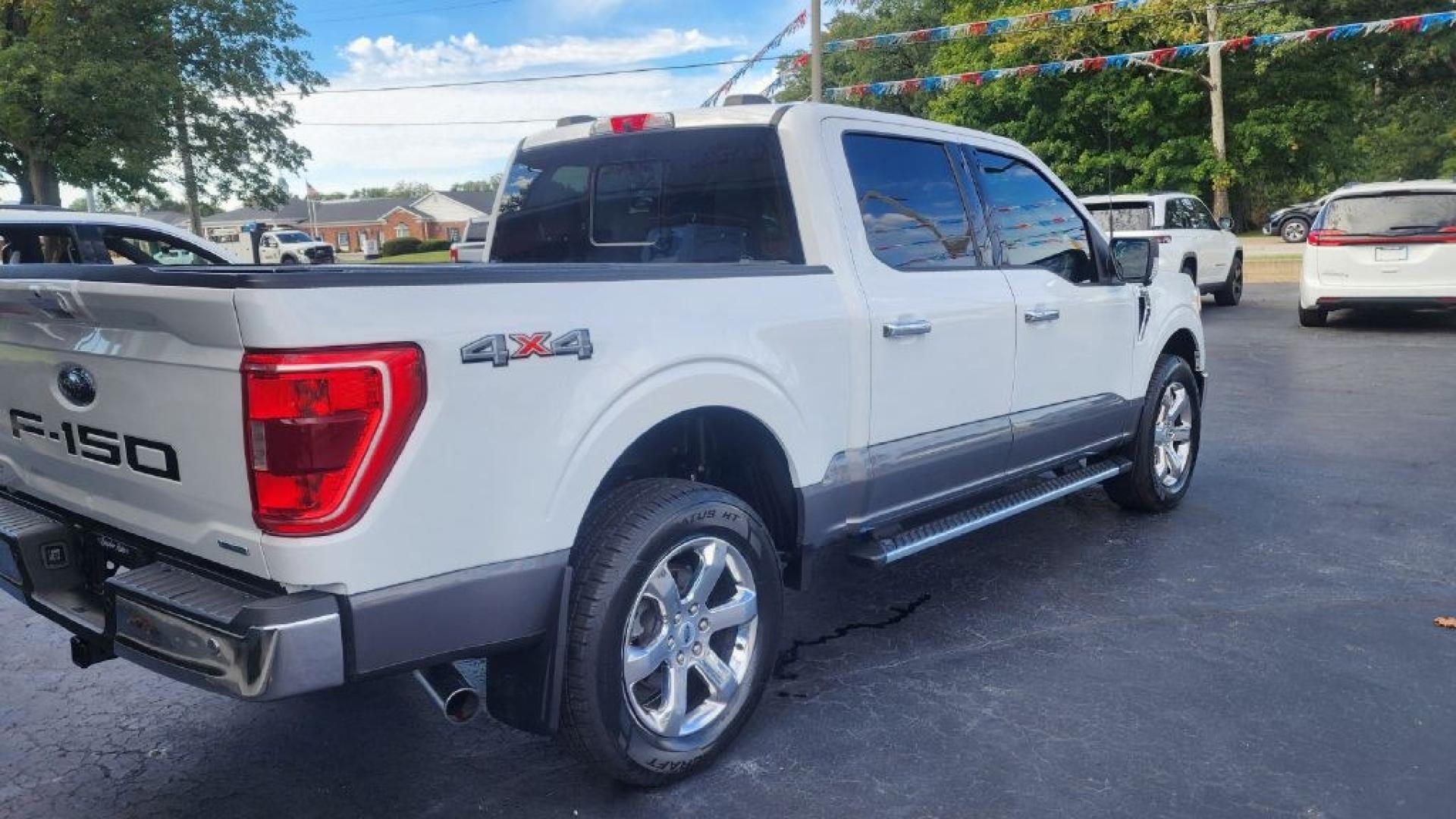 2022 WHITE FORD F150 SUPERCREW (1FTFW1E81NK) with an 3.5L engine, Automatic transmission, located at 101 S. Halleck St., DeMotte, 46310, (219) 987-2922, 41.202343, -87.198189- Photo#2