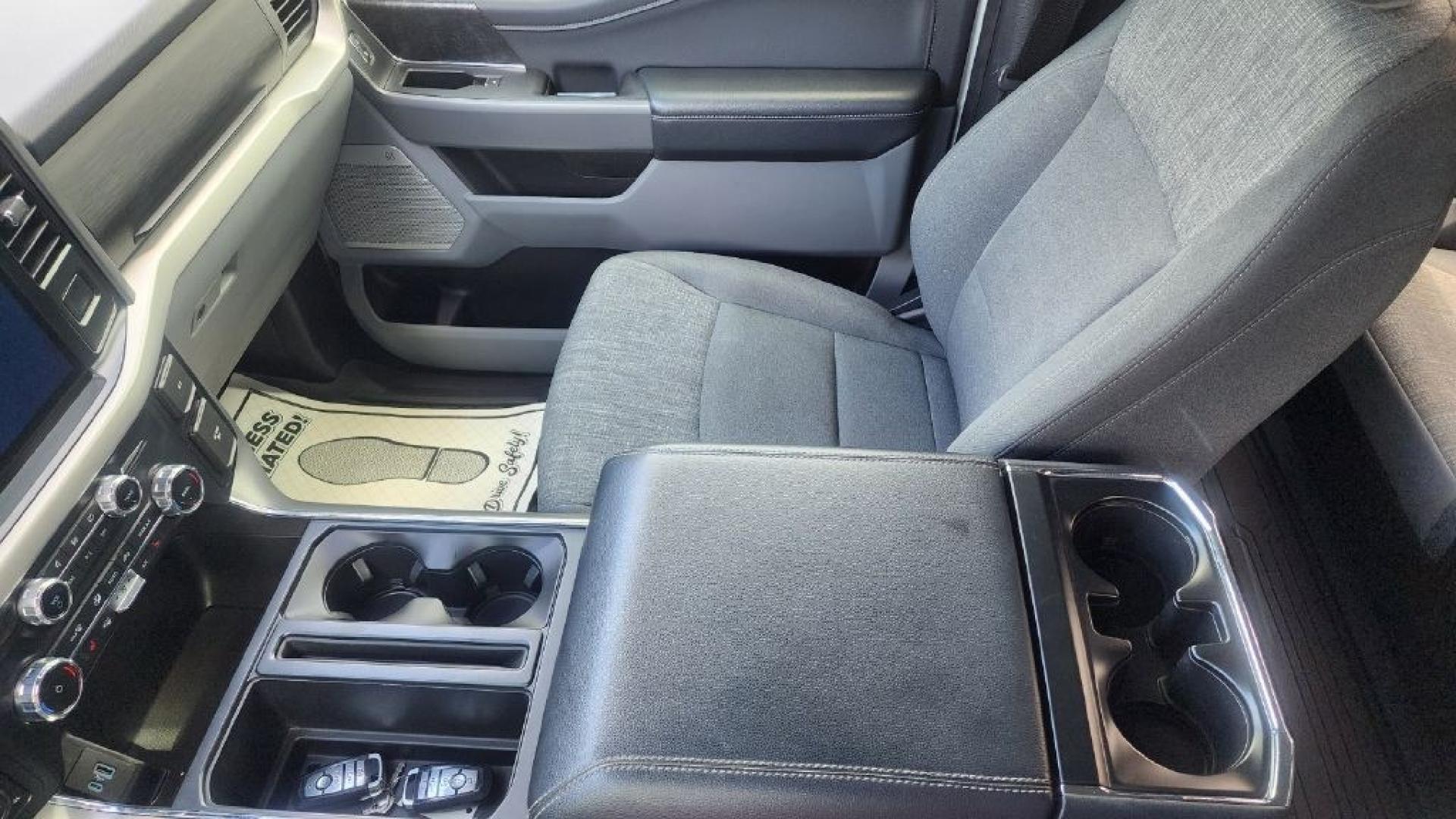 2022 WHITE FORD F150 SUPERCREW (1FTFW1E81NK) with an 3.5L engine, Automatic transmission, located at 101 S. Halleck St., DeMotte, 46310, (219) 987-2922, 41.202343, -87.198189- Photo#9