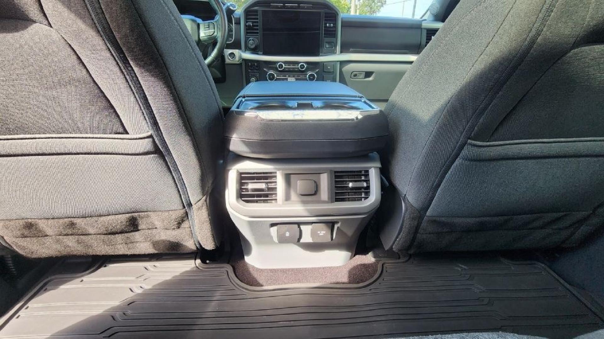 2022 WHITE FORD F150 SUPERCREW (1FTFW1E81NK) with an 3.5L engine, Automatic transmission, located at 101 S. Halleck St., DeMotte, 46310, (219) 987-2922, 41.202343, -87.198189- Photo#19