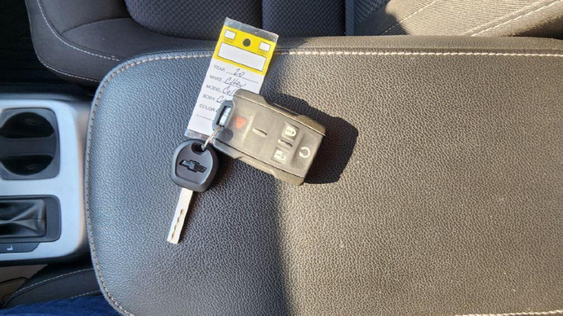 2020 WHITE CHEVROLET COLORADO LT (1GCGTCEN9L1) with an 3.6L engine, Automatic transmission, located at 101 S. Halleck St., DeMotte, 46310, (219) 987-2922, 41.202343, -87.198189 - Photo#16