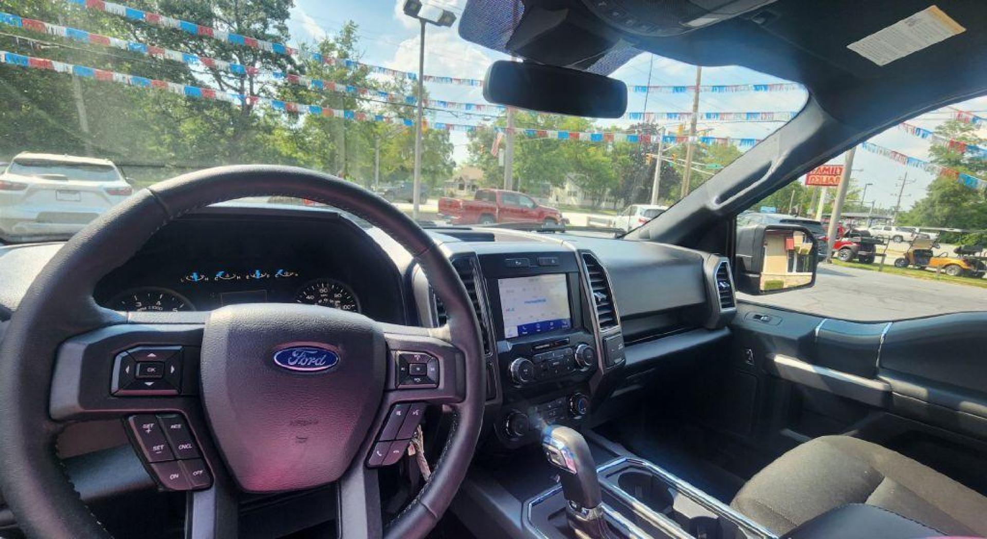 2020 BLACK FORD F150 SUPERCREW - 4WD (1FTEW1EP8LF) with an 2.7L engine, Automatic transmission, located at 101 S. Halleck St., DeMotte, 46310, (219) 987-2922, 41.202343, -87.198189 - Photo#10