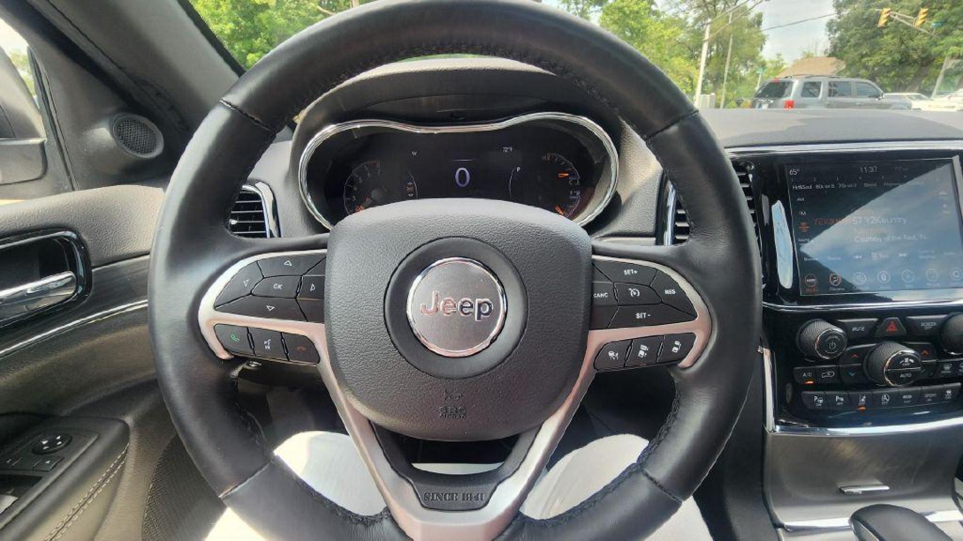 2021 WHITE JEEP GRAND CHEROKEE LIMITED - 4WD (1C4RJFBG7MC) with an 3.6L engine, Automatic transmission, located at 101 S. Halleck St., DeMotte, 46310, (219) 987-2922, 41.202343, -87.198189 - Photo#10