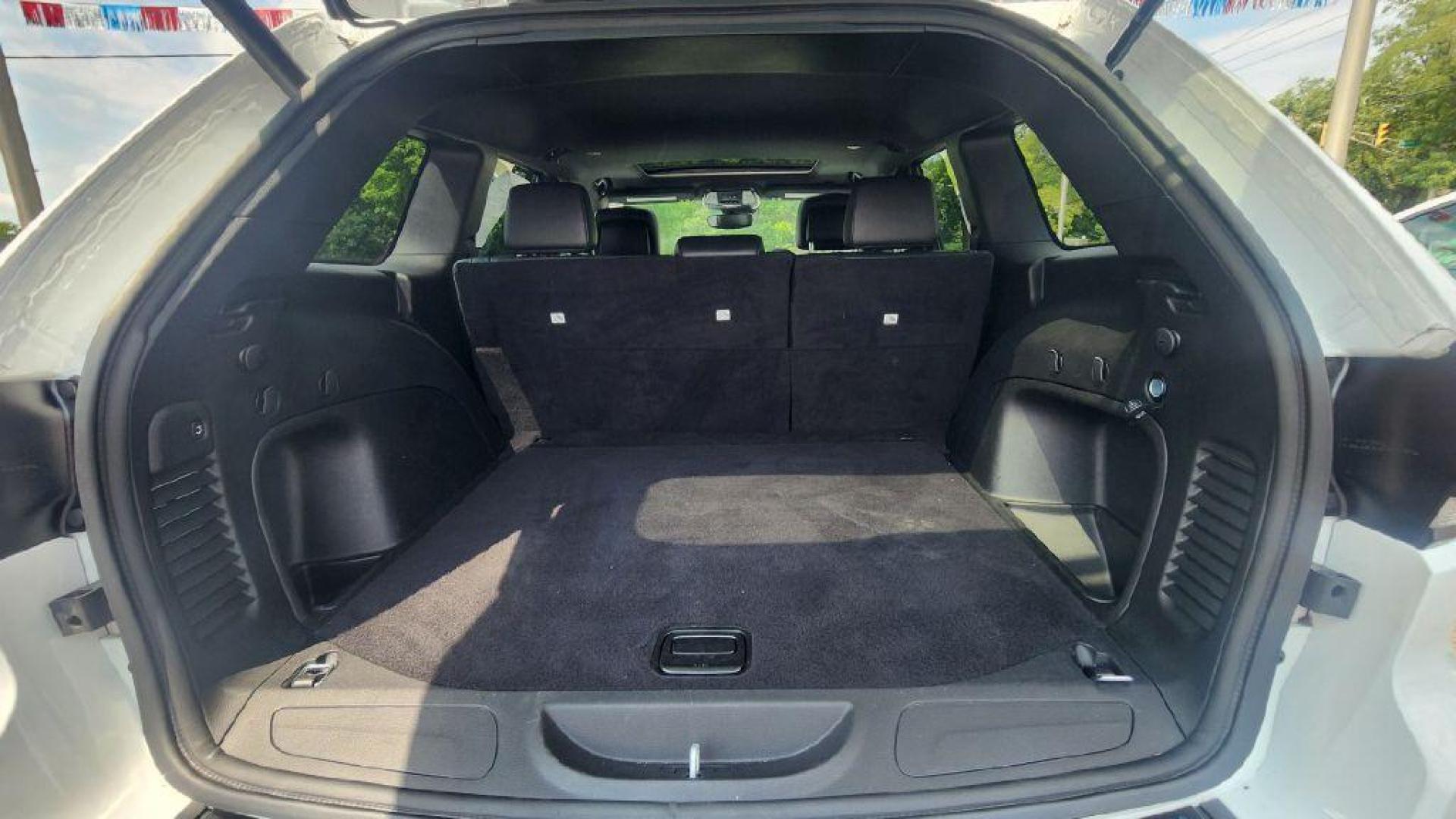 2021 WHITE JEEP GRAND CHEROKEE LIMITED - 4WD (1C4RJFBG7MC) with an 3.6L engine, Automatic transmission, located at 101 S. Halleck St., DeMotte, 46310, (219) 987-2922, 41.202343, -87.198189 - Photo#24