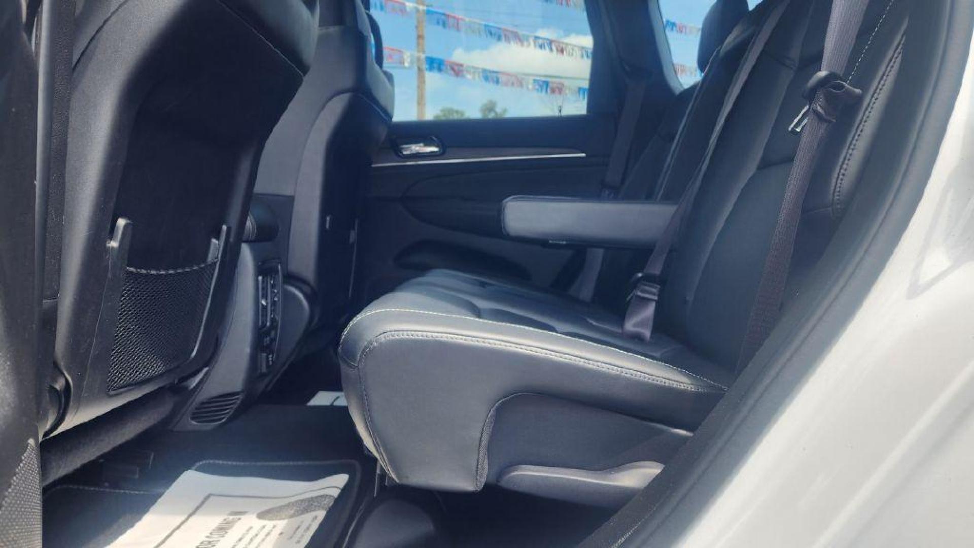 2021 WHITE JEEP GRAND CHEROKEE LIMITED - 4WD (1C4RJFBG7MC) with an 3.6L engine, Automatic transmission, located at 101 S. Halleck St., DeMotte, 46310, (219) 987-2922, 41.202343, -87.198189 - Photo#5