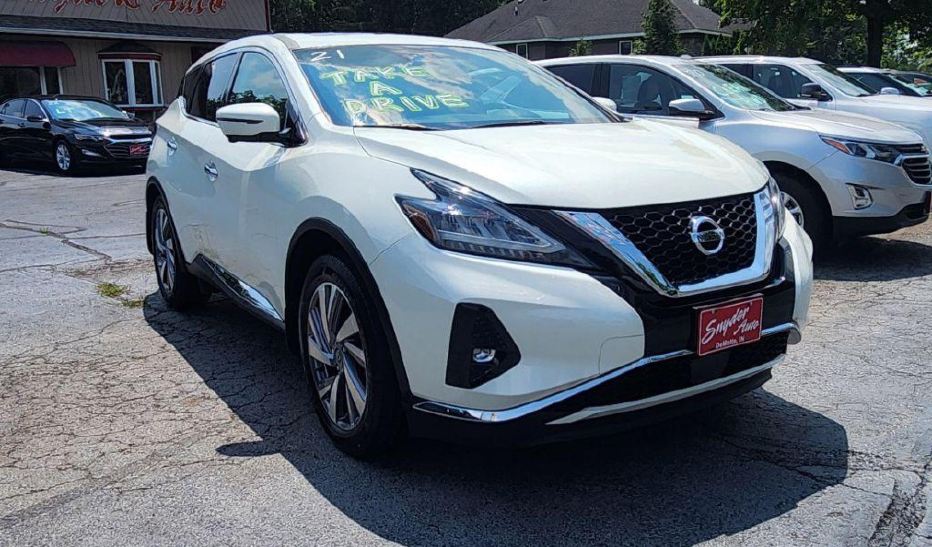 2021 WHITE NISSAN MURANO SL - AWD (5N1AZ2CS2MC) with an 3.5L engine, Continuously Variable transmission, located at 101 S. Halleck St., DeMotte, 46310, (219) 987-2922, 41.202343, -87.198189 - Photo#1