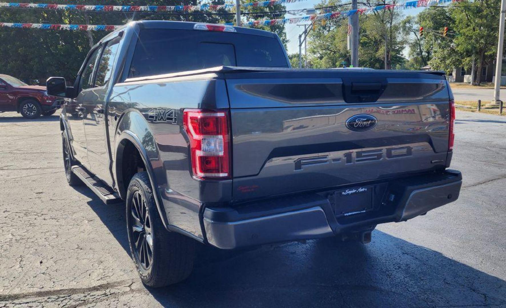2020 GRAY FORD F150 SUPERCREW - 4WD (1FTEW1E42LF) with an 3.5L engine, Automatic transmission, located at 101 S. Halleck St., DeMotte, 46310, (219) 987-2922, 41.202343, -87.198189 - Photo#3