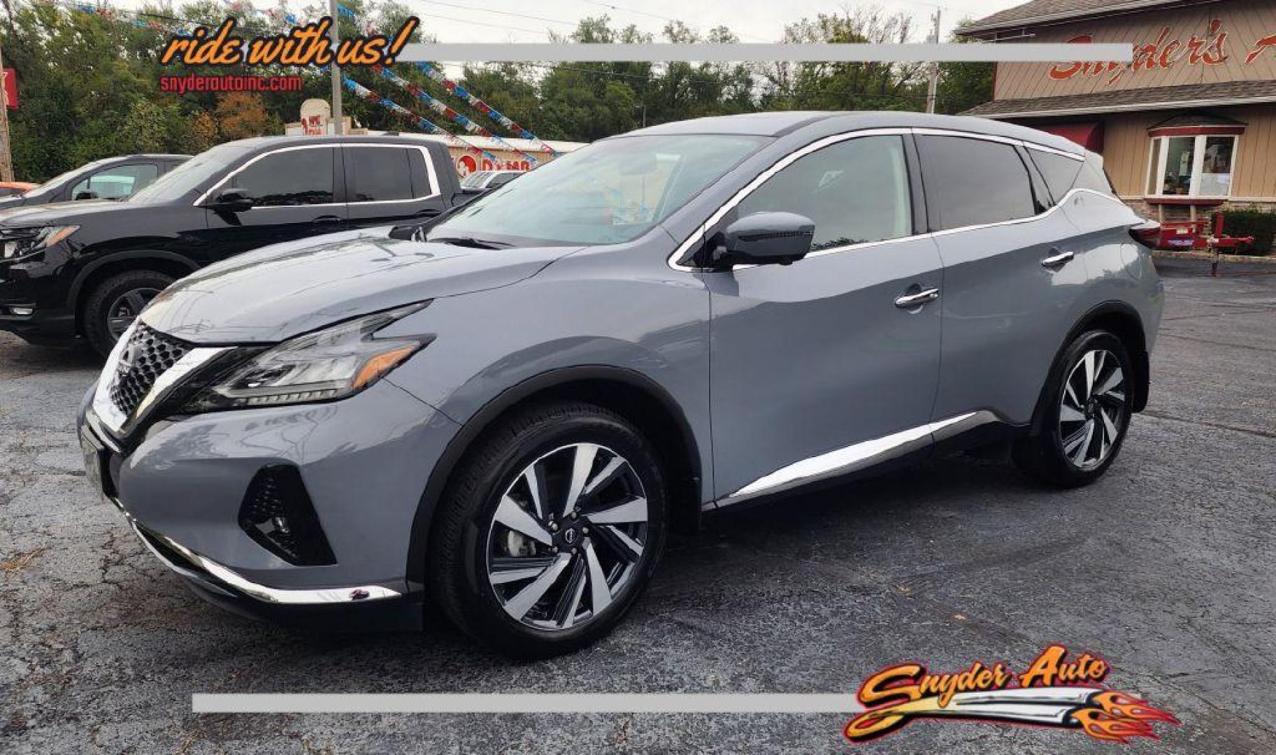 2023 GRAY NISSAN MURANO SL - AWD (5N1AZ2CS9PC) with an 3.5L engine, Automatic transmission, located at 101 S. Halleck St., DeMotte, 46310, (219) 987-2922, 41.202343, -87.198189 - Photo#0