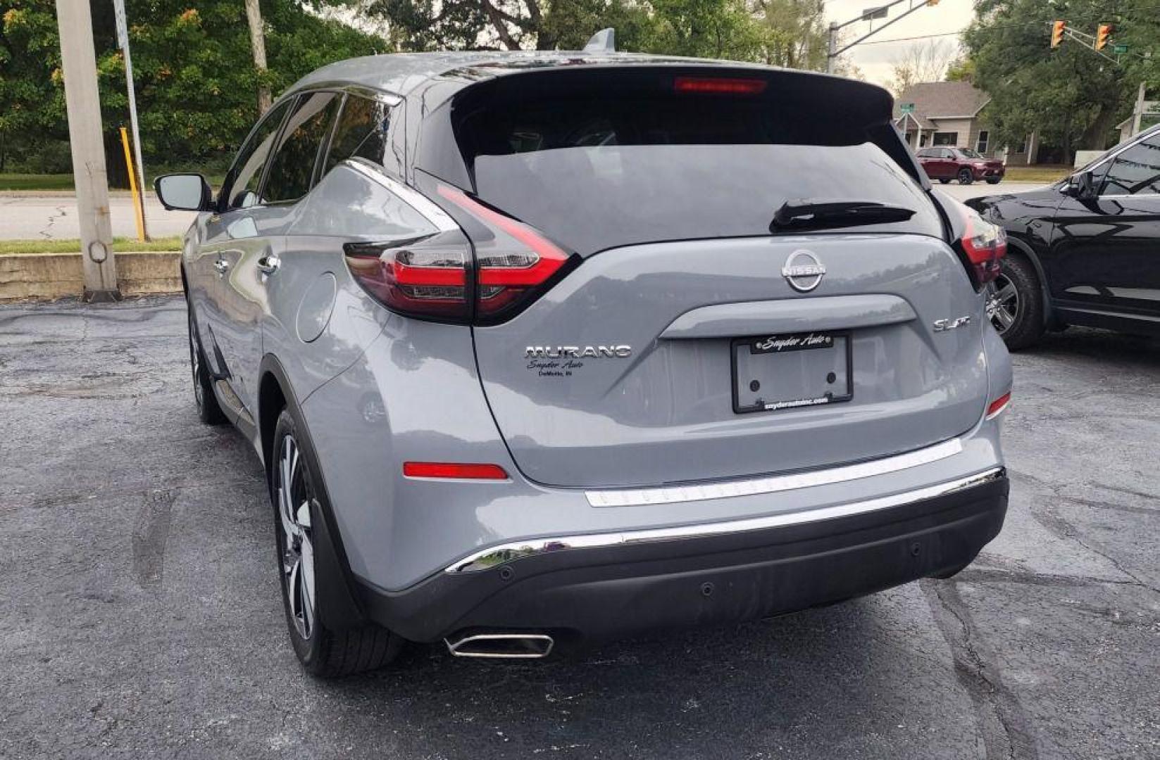 2023 GRAY NISSAN MURANO SL - AWD (5N1AZ2CS9PC) with an 3.5L engine, Automatic transmission, located at 101 S. Halleck St., DeMotte, 46310, (219) 987-2922, 41.202343, -87.198189 - Photo#3