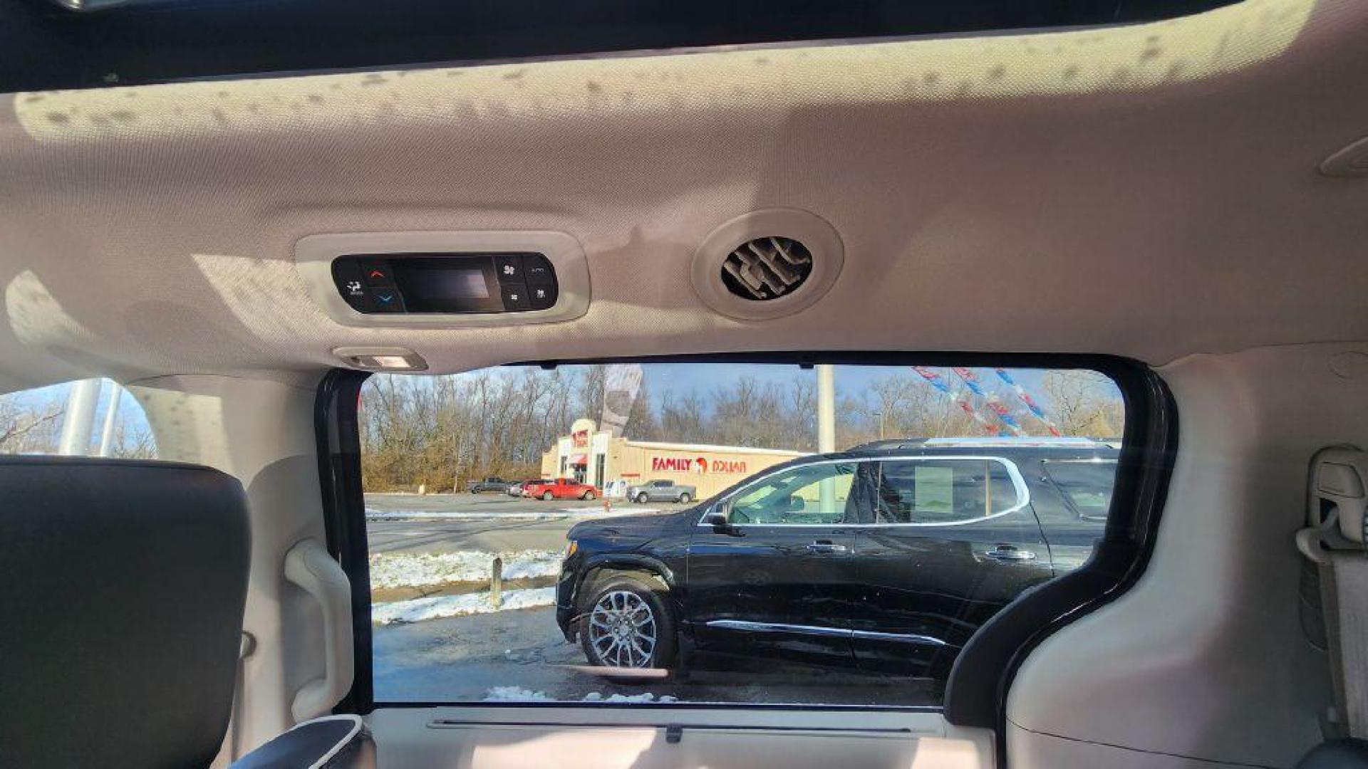 2023 GRAY CHRYSLER PACIFICA LIMITED - FWD (2C4RC1GG4PR) with an 3.6L engine, Automatic transmission, located at 101 S. Halleck St., DeMotte, 46310, (219) 987-2922, 41.202343, -87.198189 - Photo#24