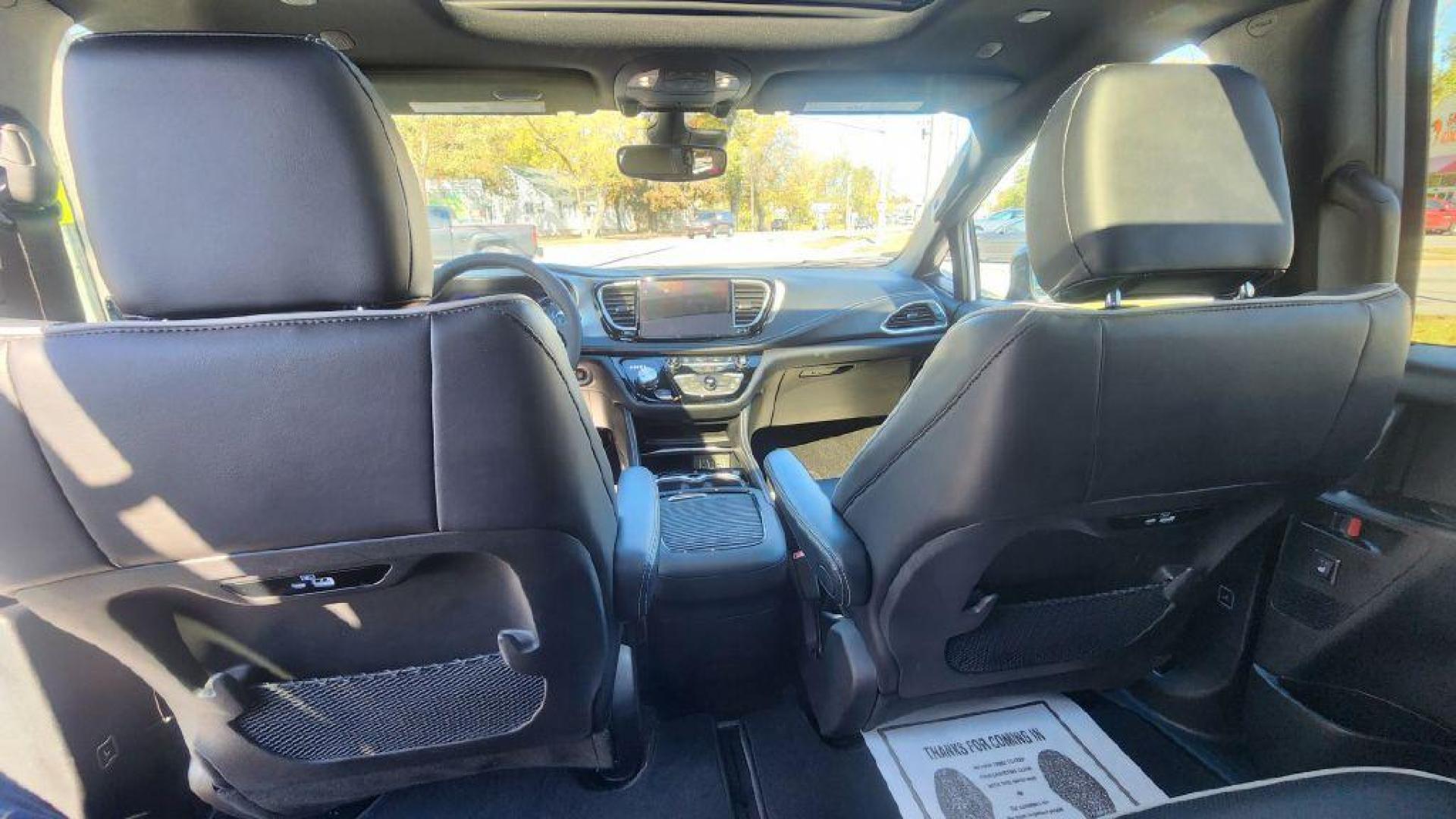 2024 WHITE CHRYSLER PACIFICA LIMITED - FWD (2C4RC1GG2RR) with an 3.6L engine, Automatic transmission, located at 101 S. Halleck St., DeMotte, 46310, (219) 987-2922, 41.202343, -87.198189 - Photo#21
