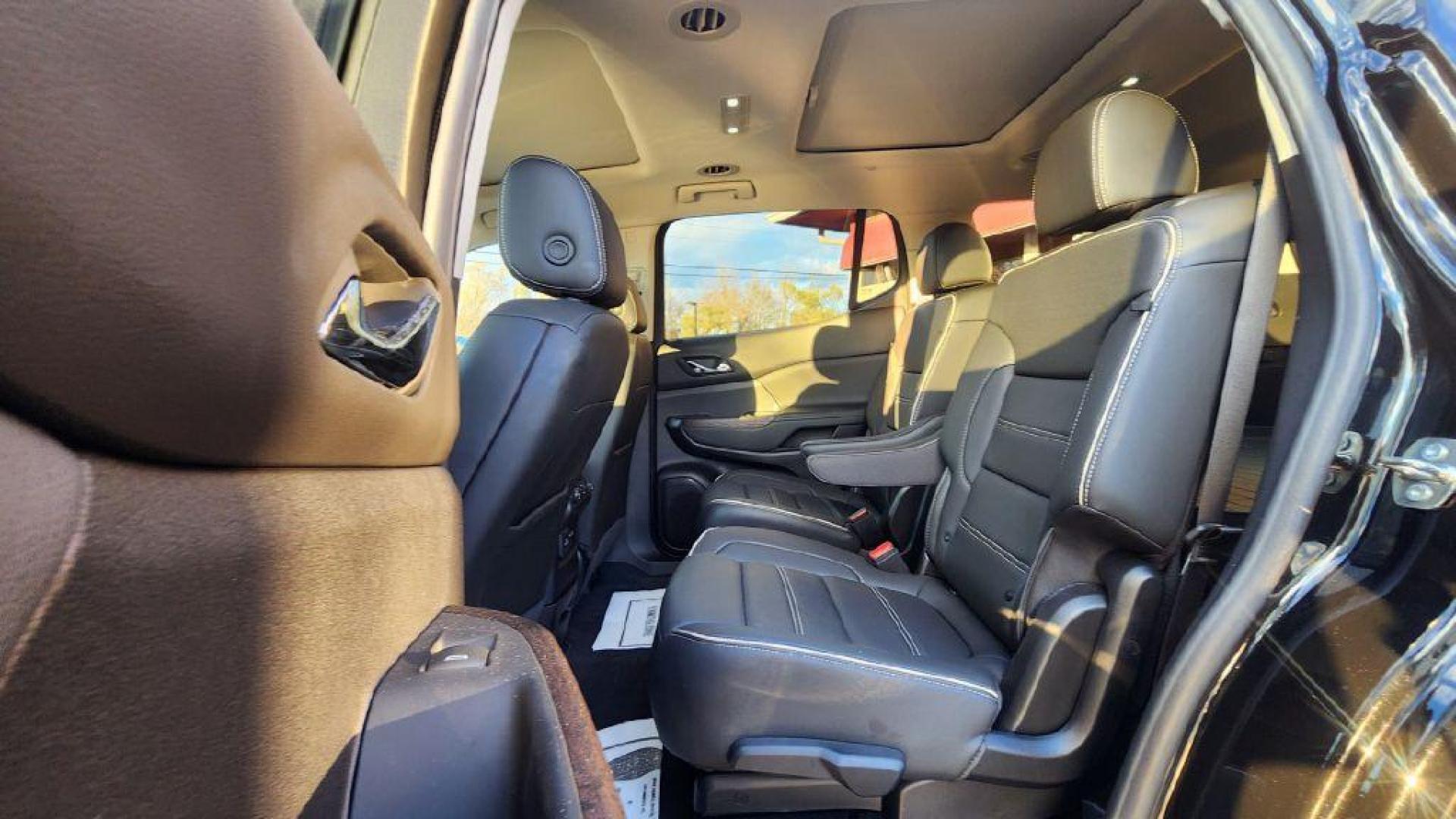 2023 BLACK GMC ACADIA DENALI - AWD (1GKKNXLS8PZ) with an 3.6L engine, Automatic transmission, located at 101 S. Halleck St., DeMotte, 46310, (219) 987-2922, 41.202343, -87.198189 - Photo#6