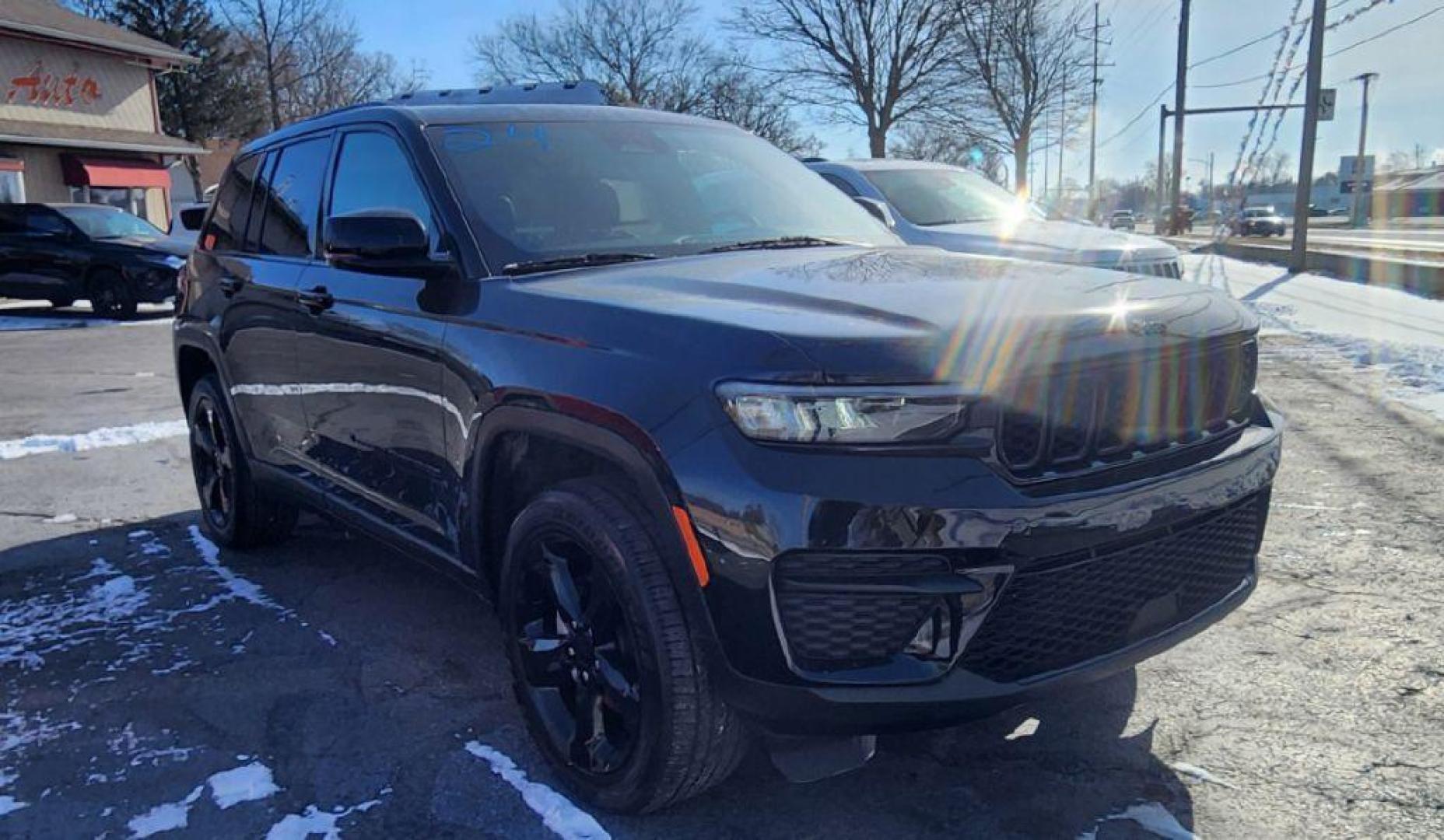 2024 BLACK JEEP GRAND CHEROKEE LAREDO X - 4WD (1C4RJHAG8RC) with an 3.6L engine, Automatic transmission, located at 101 S. Halleck St., DeMotte, 46310, (219) 987-2922, 41.202343, -87.198189 - Photo#1