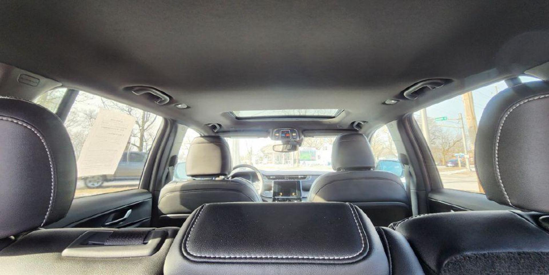 2024 BLACK JEEP GRAND CHEROKEE LAREDO X - 4WD (1C4RJHAG8RC) with an 3.6L engine, Automatic transmission, located at 101 S. Halleck St., DeMotte, 46310, (219) 987-2922, 41.202343, -87.198189 - Photo#20