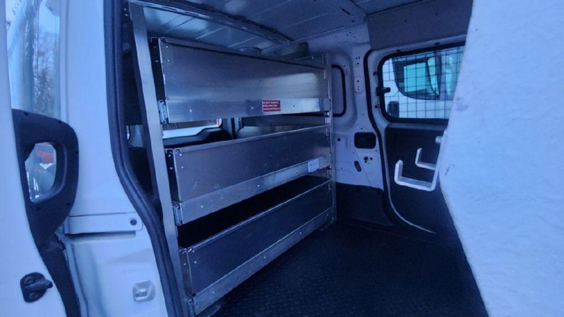 2019 WHITE RAM PROMASTER CITY SLT - FWD (ZFBHRFBB5K6) with an 2.4L engine, Automatic transmission, located at 101 S. Halleck St., DeMotte, 46310, (219) 987-2922, 41.202343, -87.198189 - Photo#5
