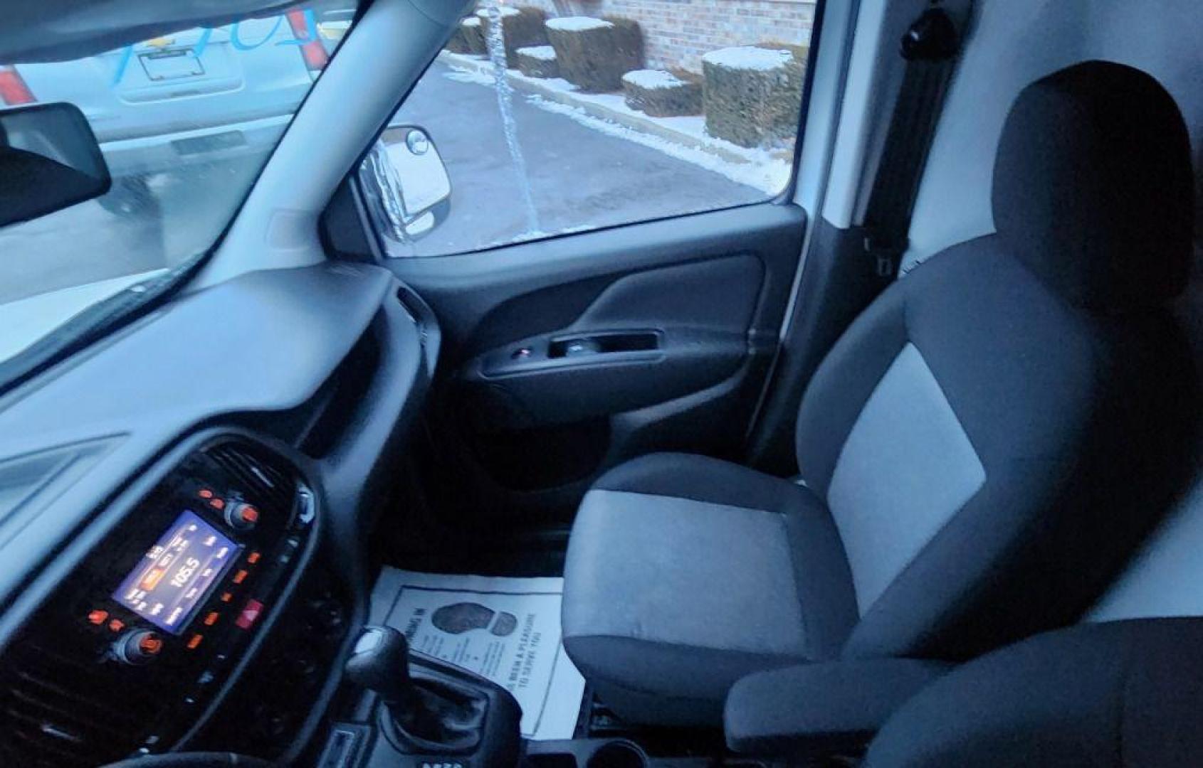 2019 WHITE RAM PROMASTER CITY SLT - FWD (ZFBHRFBB5K6) with an 2.4L engine, Automatic transmission, located at 101 S. Halleck St., DeMotte, 46310, (219) 987-2922, 41.202343, -87.198189 - Photo#8