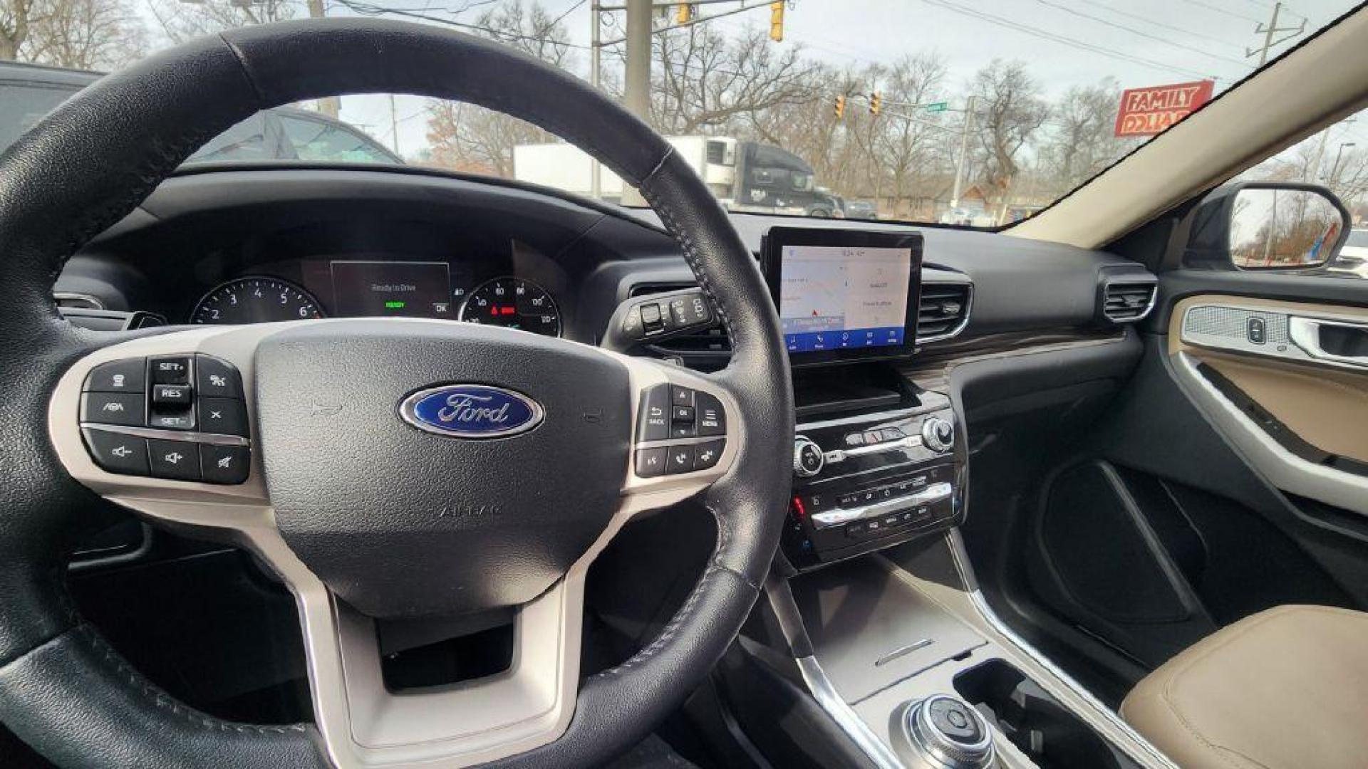 2021 BLUE FORD EXPLORER LIMITED -4WD (1FM5K8FW7MN) with an 3.3L engine, Automatic transmission, located at 101 S. Halleck St., DeMotte, 46310, (219) 987-2922, 41.202343, -87.198189 - Photo#10