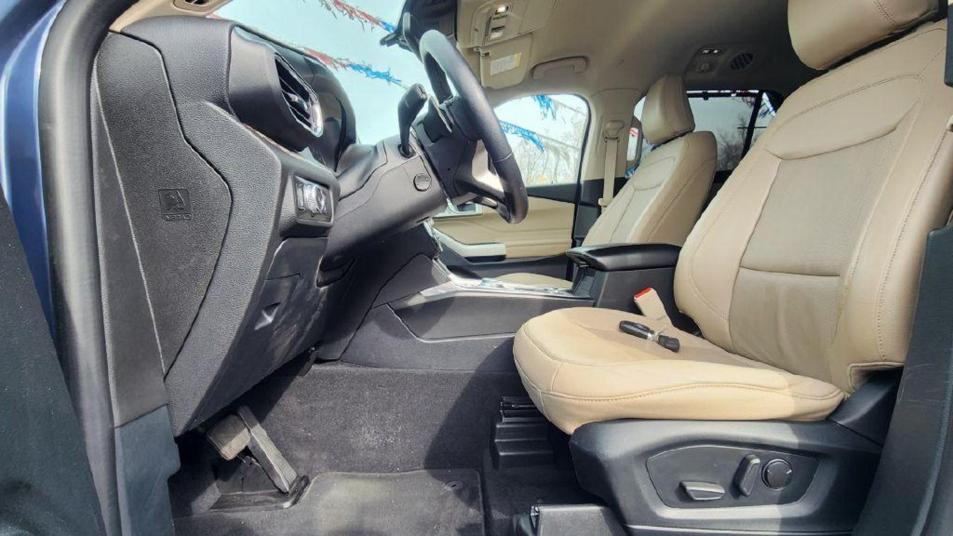2021 BLUE FORD EXPLORER LIMITED -4WD (1FM5K8FW7MN) with an 3.3L engine, Automatic transmission, located at 101 S. Halleck St., DeMotte, 46310, (219) 987-2922, 41.202343, -87.198189 - Photo#4