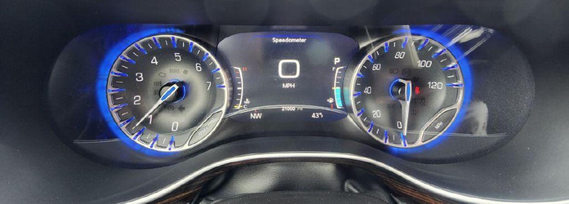 2023 WHITE CHRYSLER PACIFICA LIMITED - FWD (2C4RC1GG1PR) with an 3.6L engine, Automatic transmission, located at 101 S. Halleck St., DeMotte, 46310, (219) 987-2922, 41.202343, -87.198189 - Photo#12