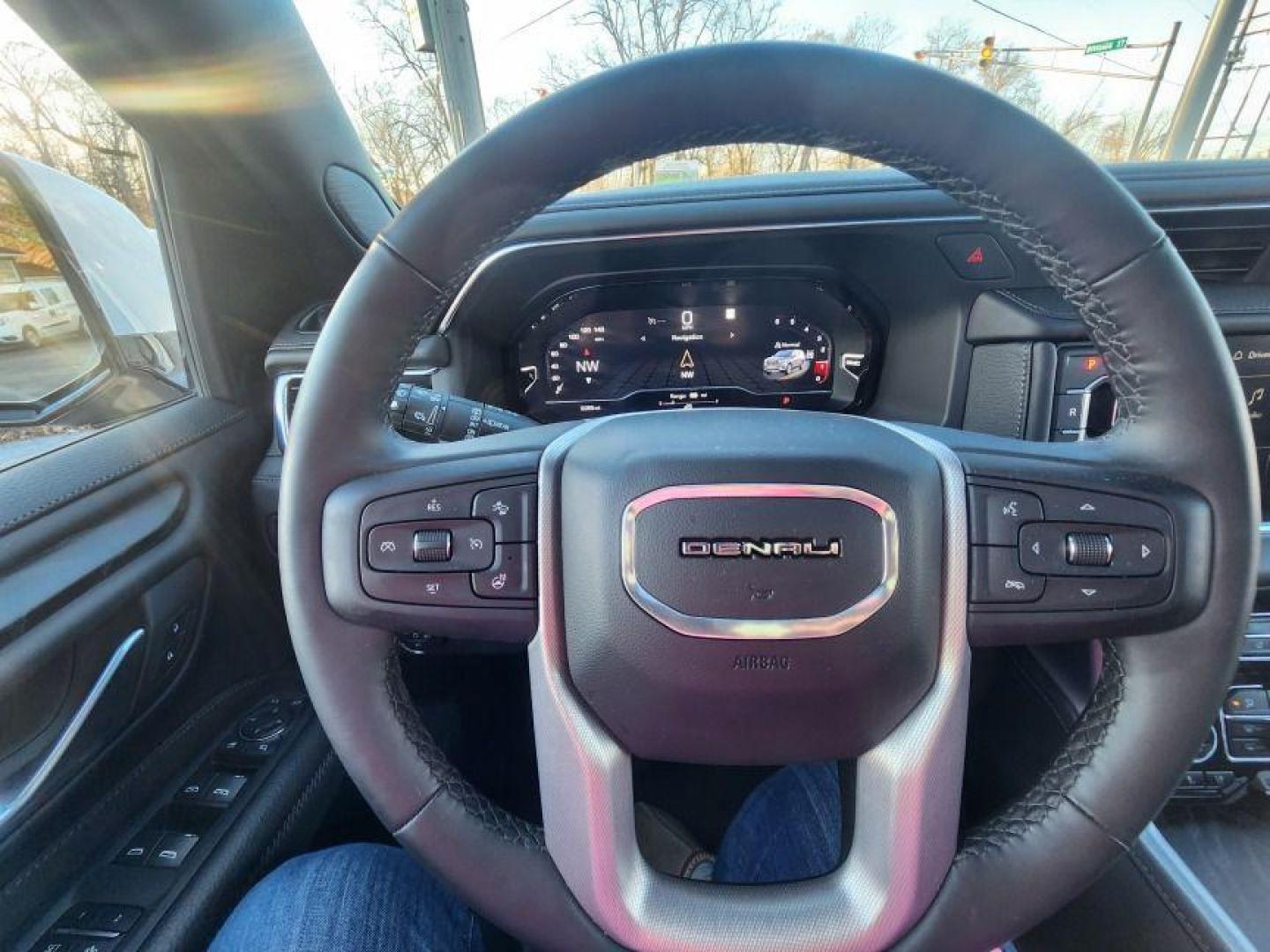 2023 WHITE GMC YUKON XL DENALI - 4WD (1GKS2JKL7PR) with an 6.2L engine, Automatic transmission, located at 101 S. Halleck St., DeMotte, 46310, (219) 987-2922, 41.202343, -87.198189 - Photo#15