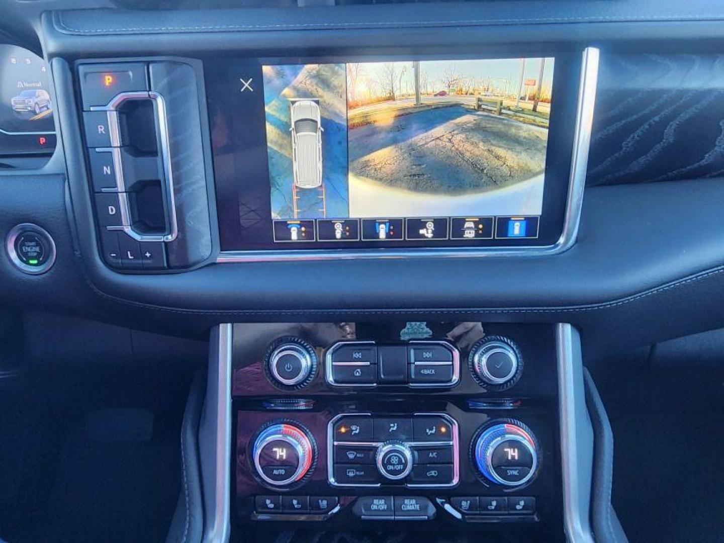 2023 WHITE GMC YUKON XL DENALI - 4WD (1GKS2JKL7PR) with an 6.2L engine, Automatic transmission, located at 101 S. Halleck St., DeMotte, 46310, (219) 987-2922, 41.202343, -87.198189 - Photo#20