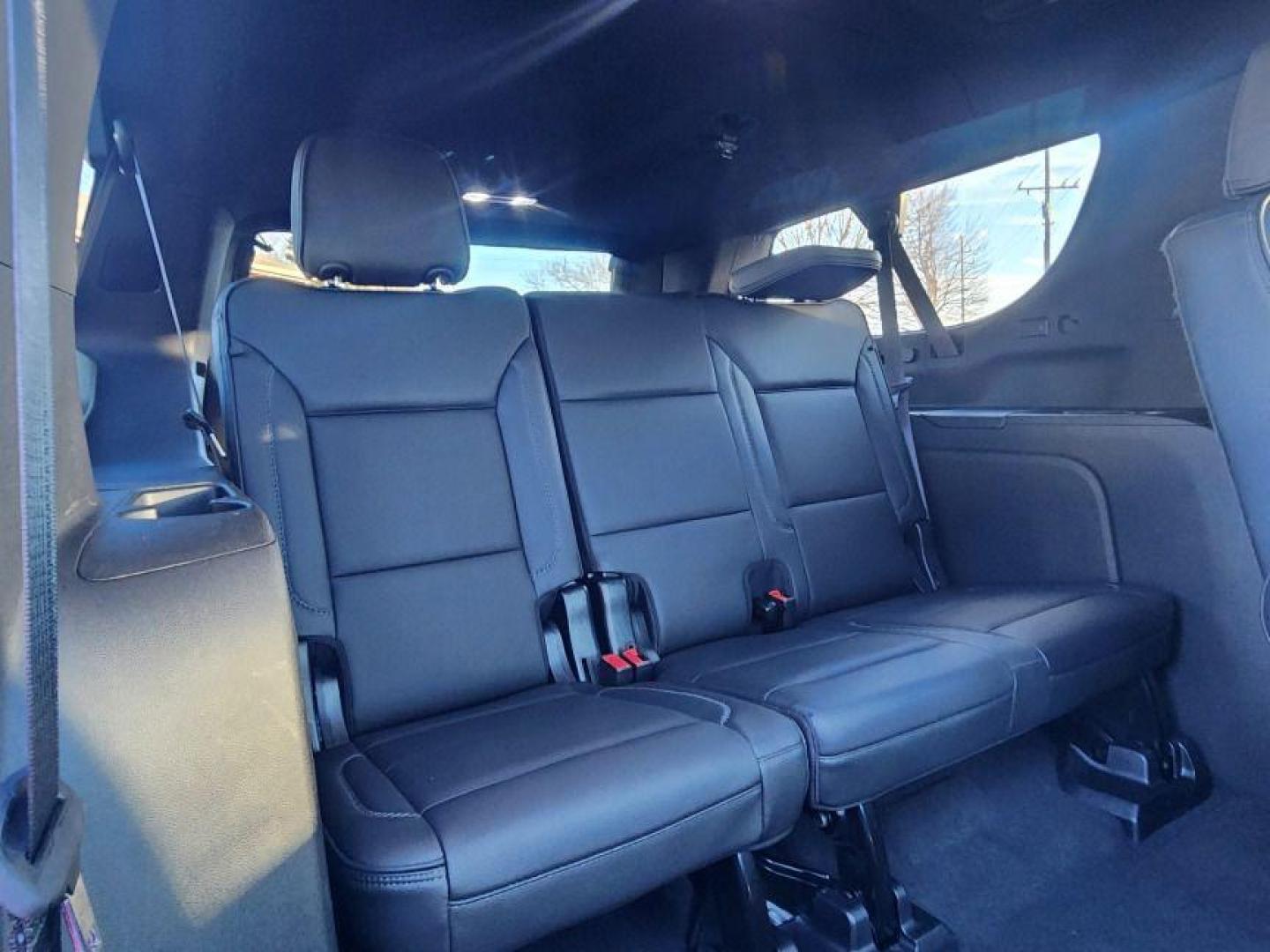 2023 WHITE GMC YUKON XL DENALI - 4WD (1GKS2JKL7PR) with an 6.2L engine, Automatic transmission, located at 101 S. Halleck St., DeMotte, 46310, (219) 987-2922, 41.202343, -87.198189 - Photo#8