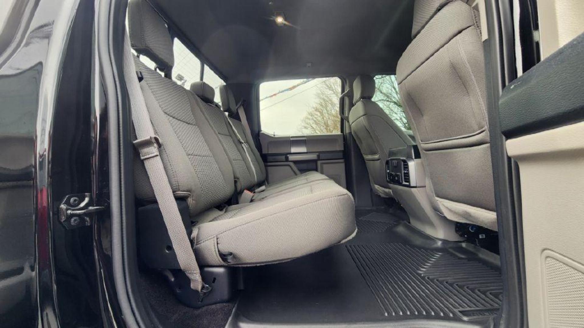 2020 BLACK FORD F150 SUPERCREW - 4WD (1FTEW1E57LK) with an 5.0L engine, Automatic transmission, located at 101 S. Halleck St., DeMotte, 46310, (219) 987-2922, 41.202343, -87.198189 - Photo#9