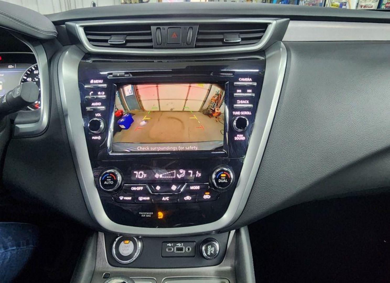 2023 GRAY NISSAN MURANO SV - AWD (5N1AZ2BS9PC) with an 3.5L engine, Automatic transmission, located at 101 S. Halleck St., DeMotte, 46310, (219) 987-2922, 41.202343, -87.198189 - Photo#12