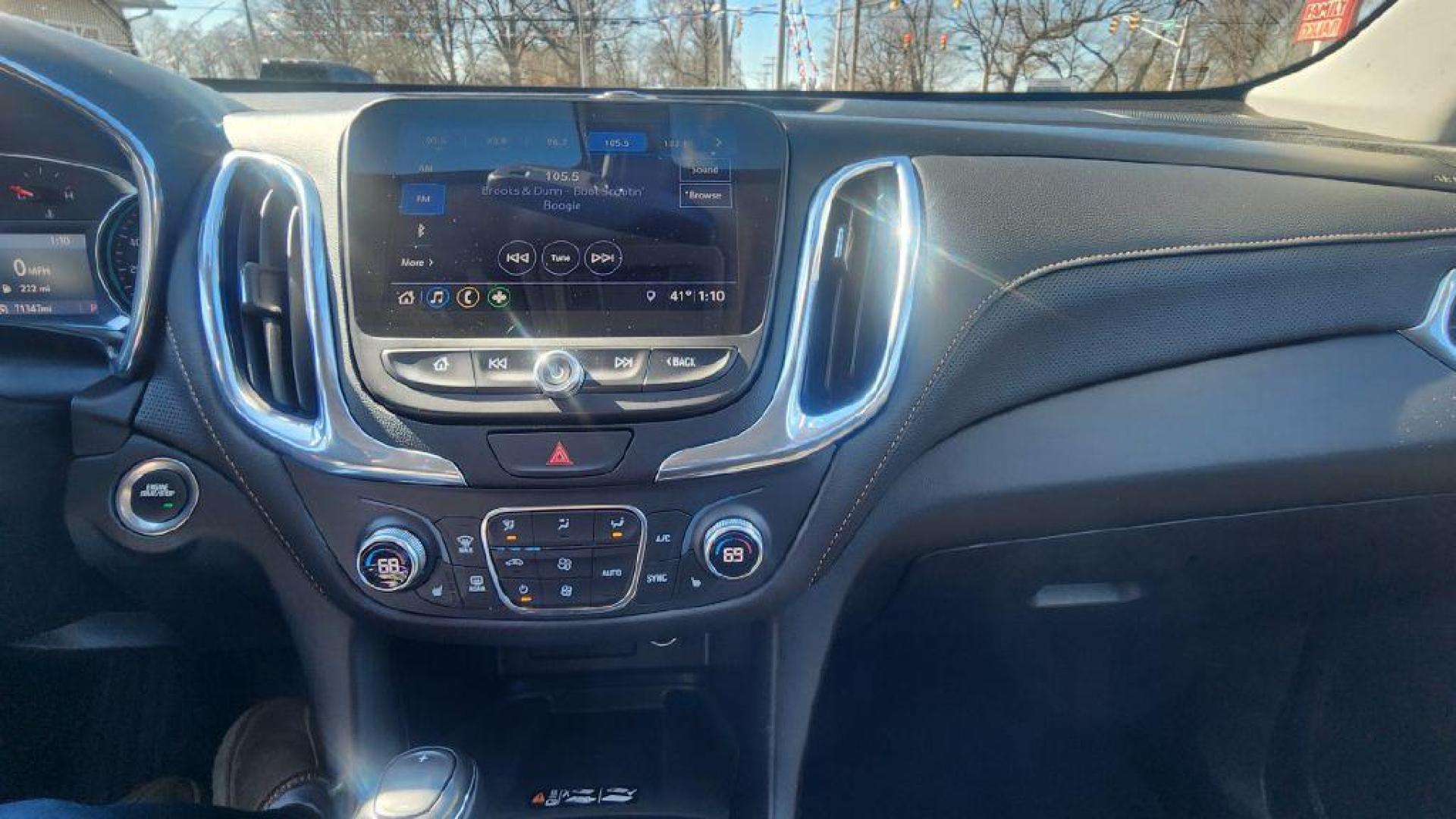 2019 BURGAN CHEVROLET EQUINOX PREMIER -AWD (2GNAXYEX7K6) with an 2.0L engine, Automatic transmission, located at 101 S. Halleck St., DeMotte, 46310, (219) 987-2922, 41.202343, -87.198189 - Photo#12