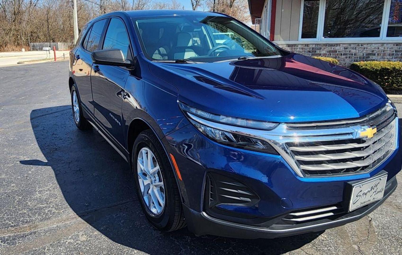 2022 BLUE CHEVROLET EQUINOX LS - FWD (3GNAXHEV5NS) with an 1.5L engine, Automatic transmission, located at 101 S. Halleck St., DeMotte, 46310, (219) 987-2922, 41.202343, -87.198189 - Photo#1