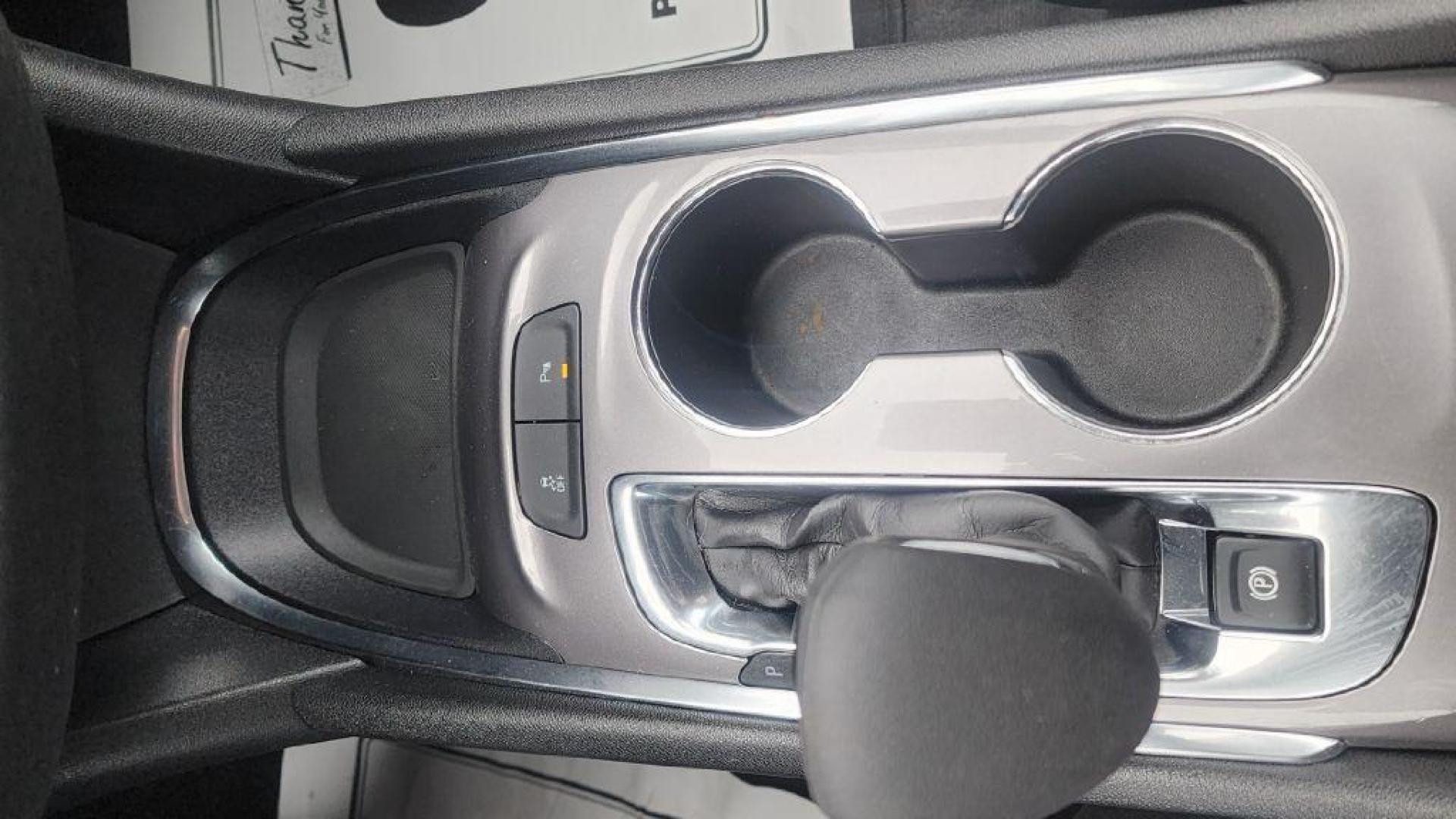 2024 BLUE CHEVROLET MALIBU LT - FWD (1G1ZD5ST3RF) with an 1.5L engine, Automatic transmission, located at 101 S. Halleck St., DeMotte, 46310, (219) 987-2922, 41.202343, -87.198189 - Photo#15