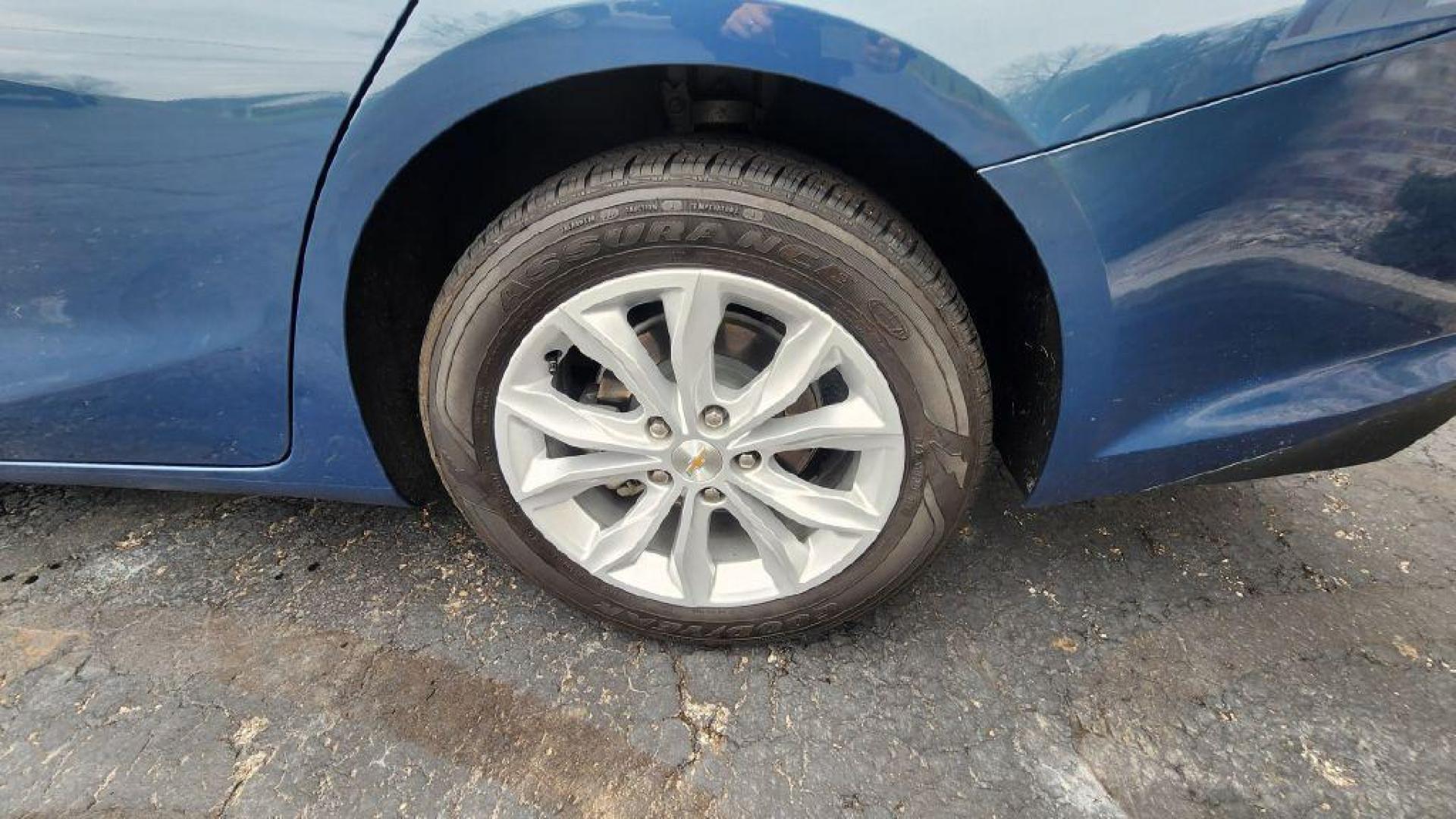 2024 BLUE CHEVROLET MALIBU LT - FWD (1G1ZD5ST3RF) with an 1.5L engine, Automatic transmission, located at 101 S. Halleck St., DeMotte, 46310, (219) 987-2922, 41.202343, -87.198189 - Photo#18