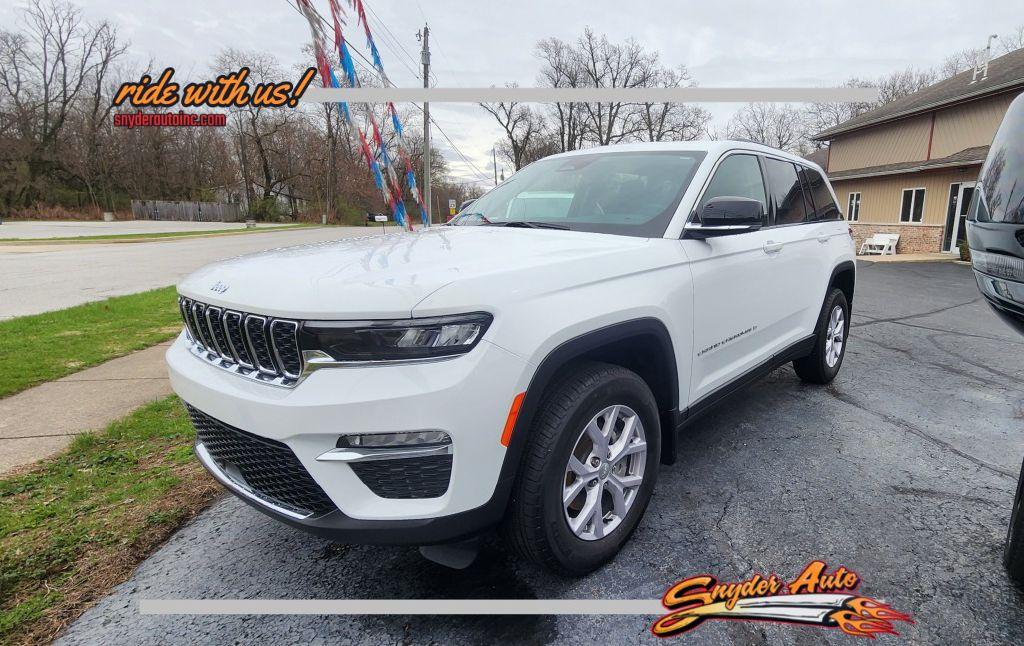 photo of 2022 JEEP GRAND CHEROKEE LIMITED - 4WD