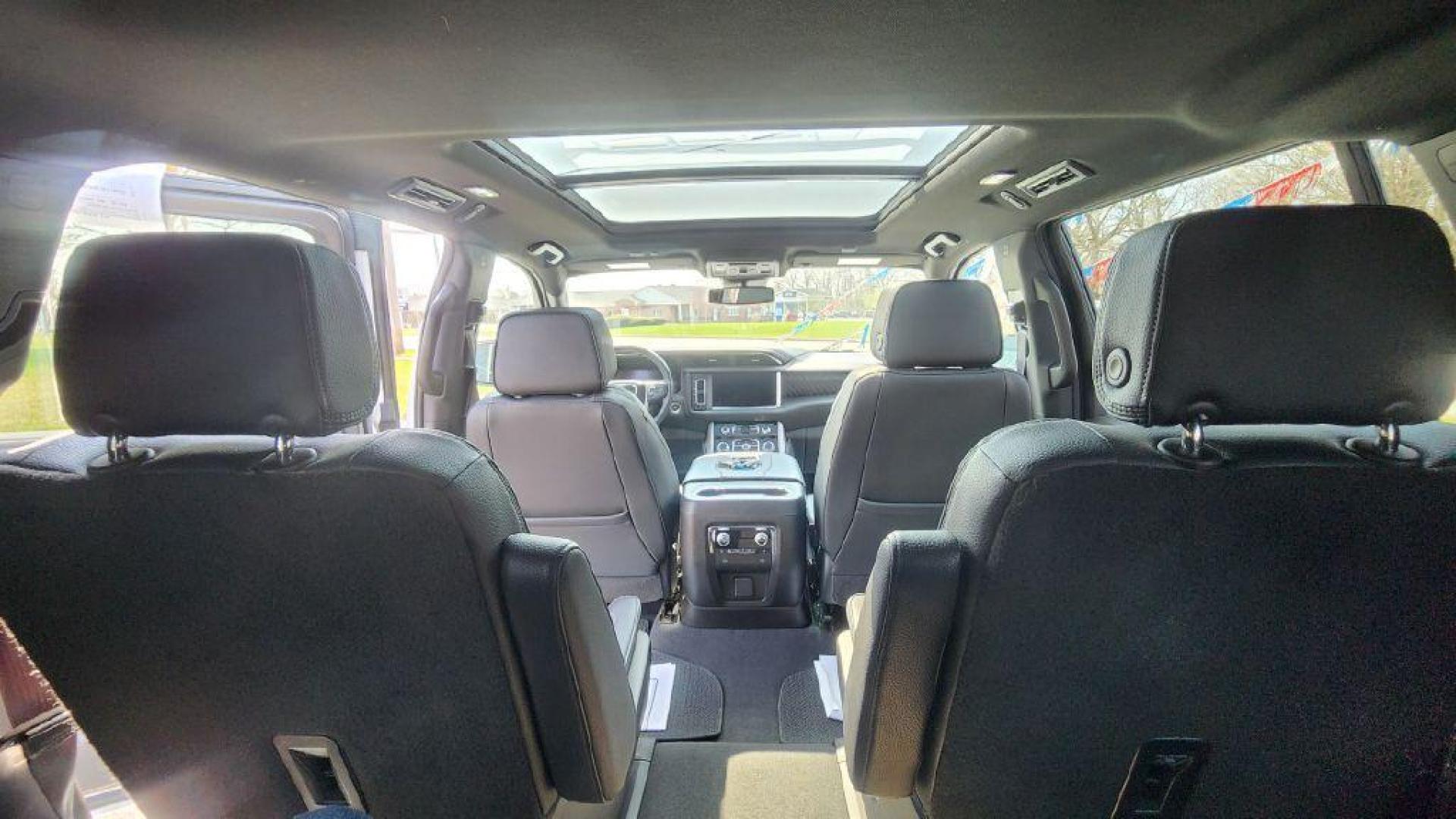2023 WHITE GMC YUKON XL DENALI - 4WD (1GKS2JKL0PR) with an 6.2L engine, Automatic transmission, located at 101 S. Halleck St., DeMotte, 46310, (219) 987-2922, 41.202343, -87.198189 - Photo#27