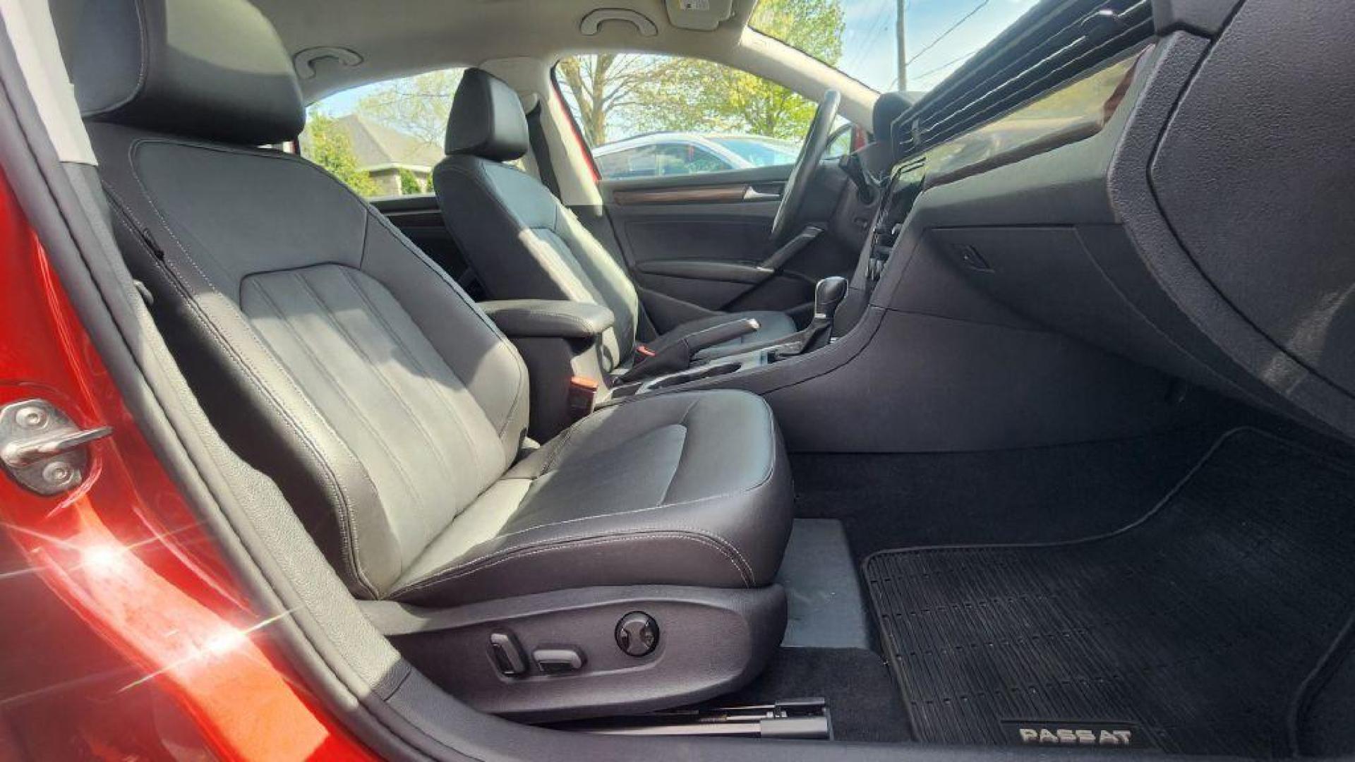 2020 BURGUN VOLKSWAGEN PASSAT SEL - FWD (1VWCA7A39LC) with an 2.0L engine, Automatic transmission, located at 101 S. Halleck St., DeMotte, 46310, (219) 987-2922, 41.202343, -87.198189 - Photo#10