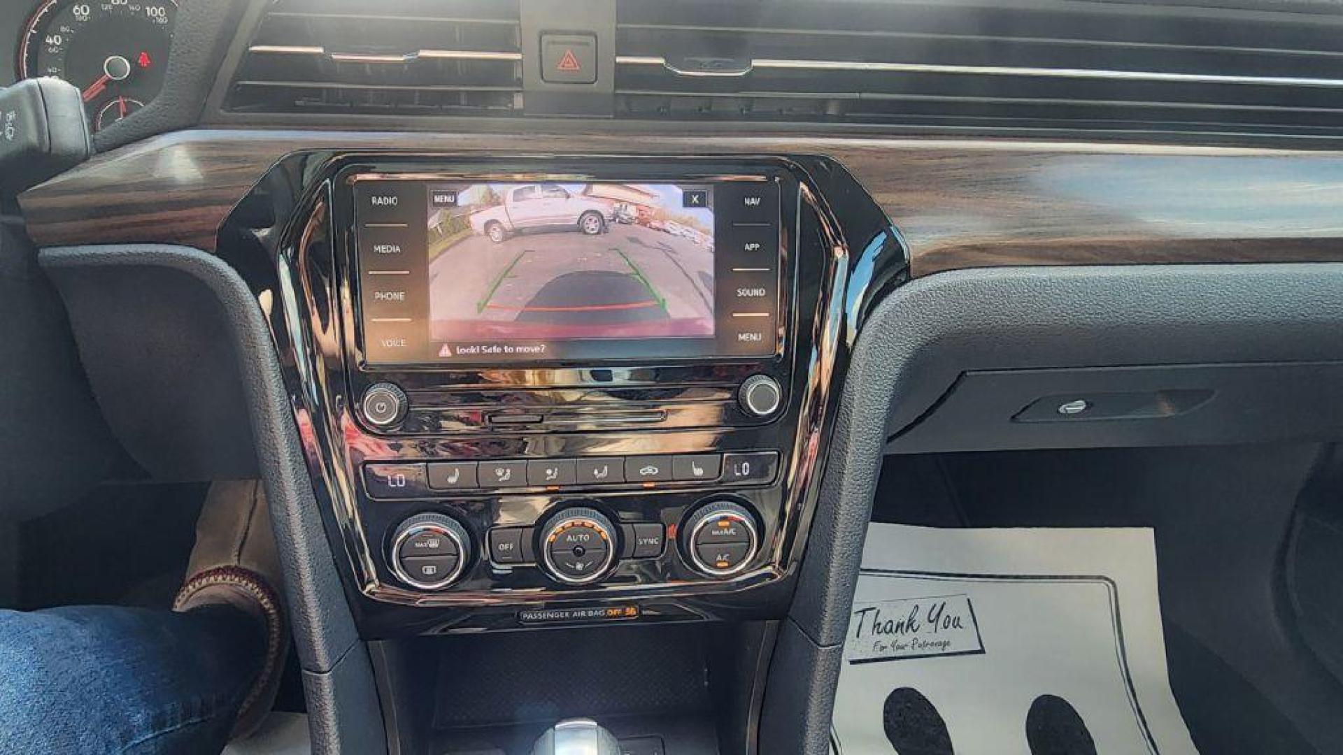 2020 BURGUN VOLKSWAGEN PASSAT SEL - FWD (1VWCA7A39LC) with an 2.0L engine, Automatic transmission, located at 101 S. Halleck St., DeMotte, 46310, (219) 987-2922, 41.202343, -87.198189 - Photo#16