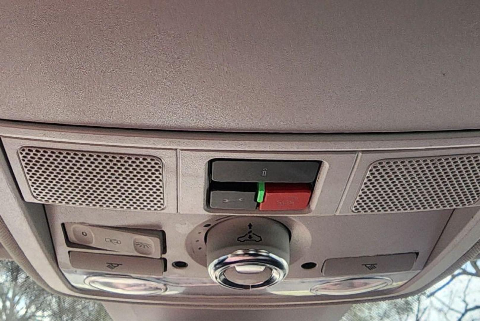 2020 BURGUN VOLKSWAGEN PASSAT SEL - FWD (1VWCA7A39LC) with an 2.0L engine, Automatic transmission, located at 101 S. Halleck St., DeMotte, 46310, (219) 987-2922, 41.202343, -87.198189 - Photo#21